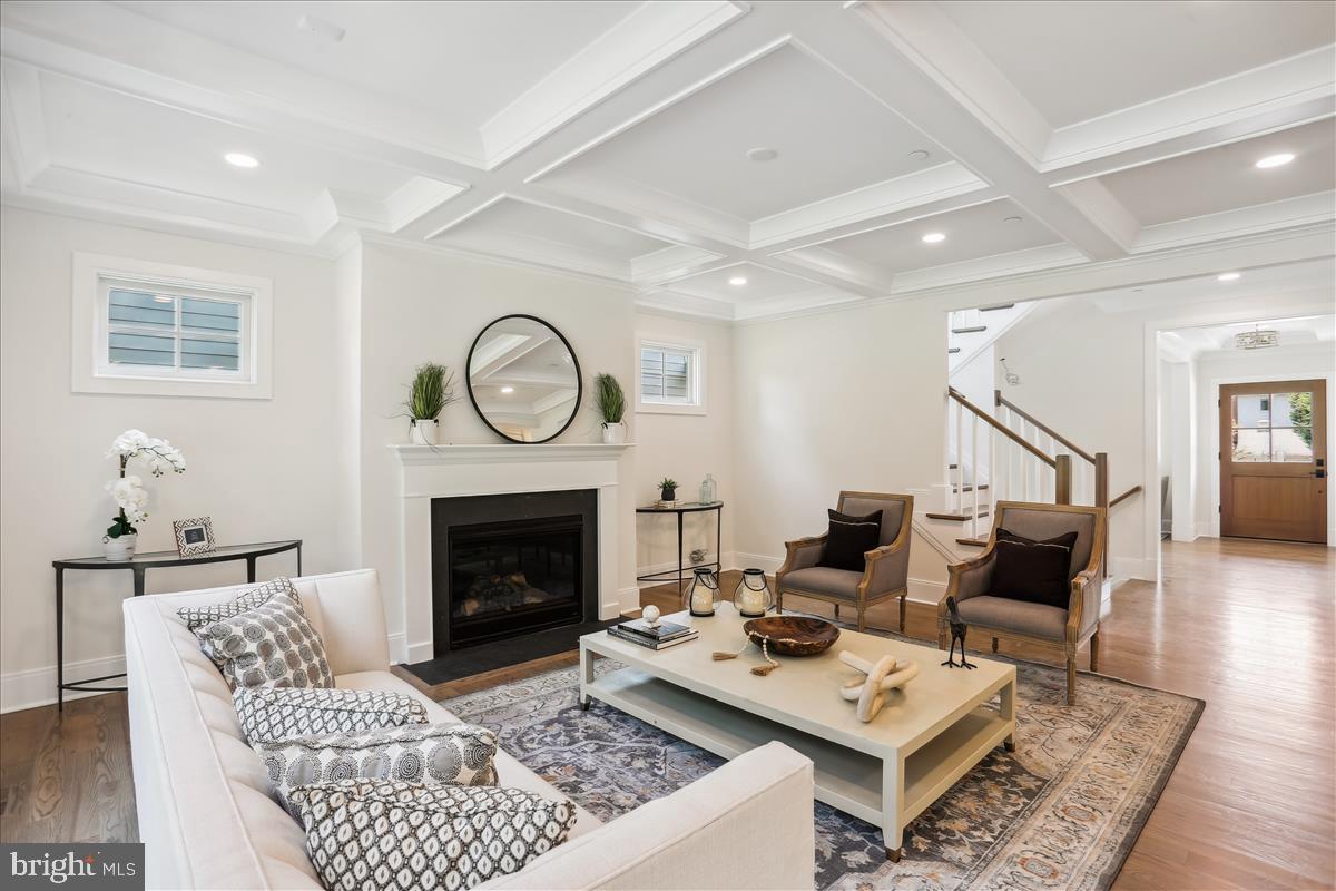 Real estate listing preview #26