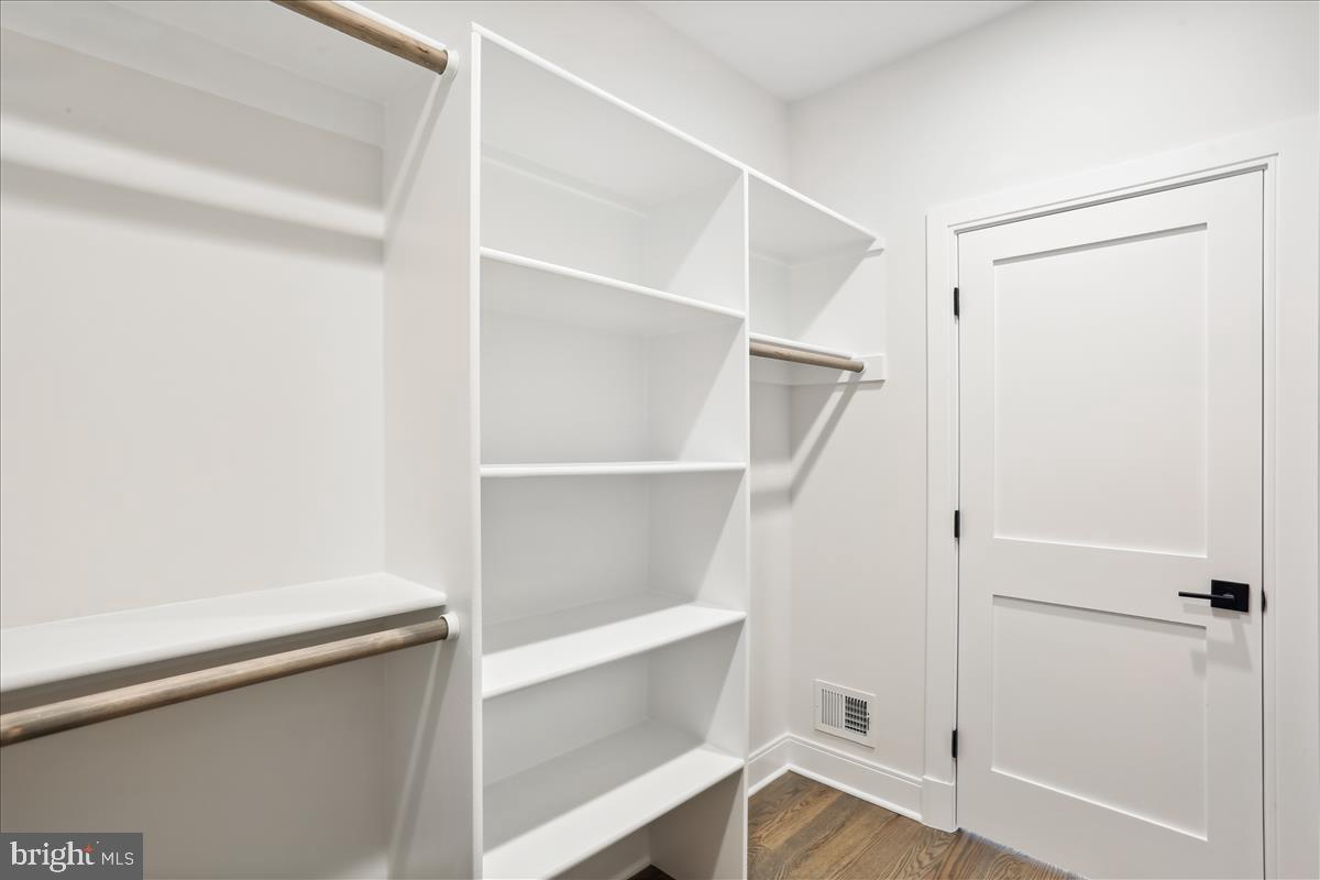 Real estate listing preview #40