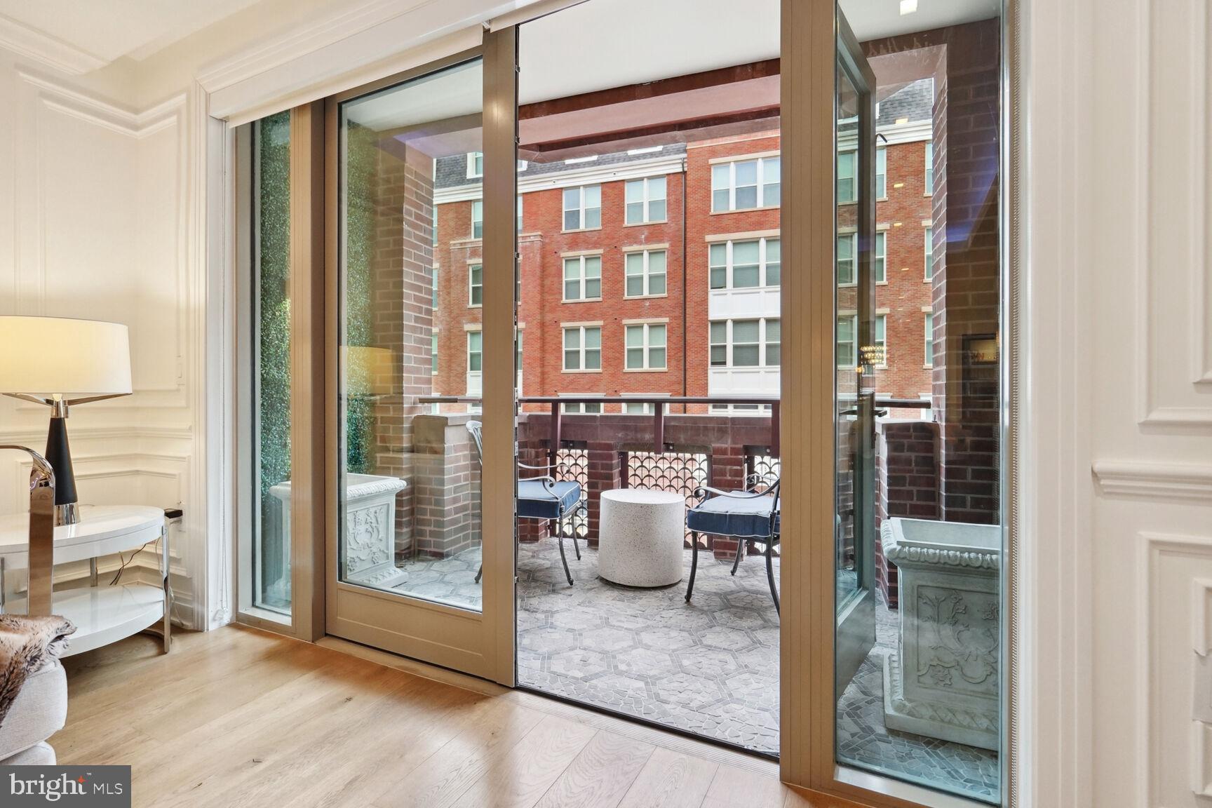 Real estate listing preview #13