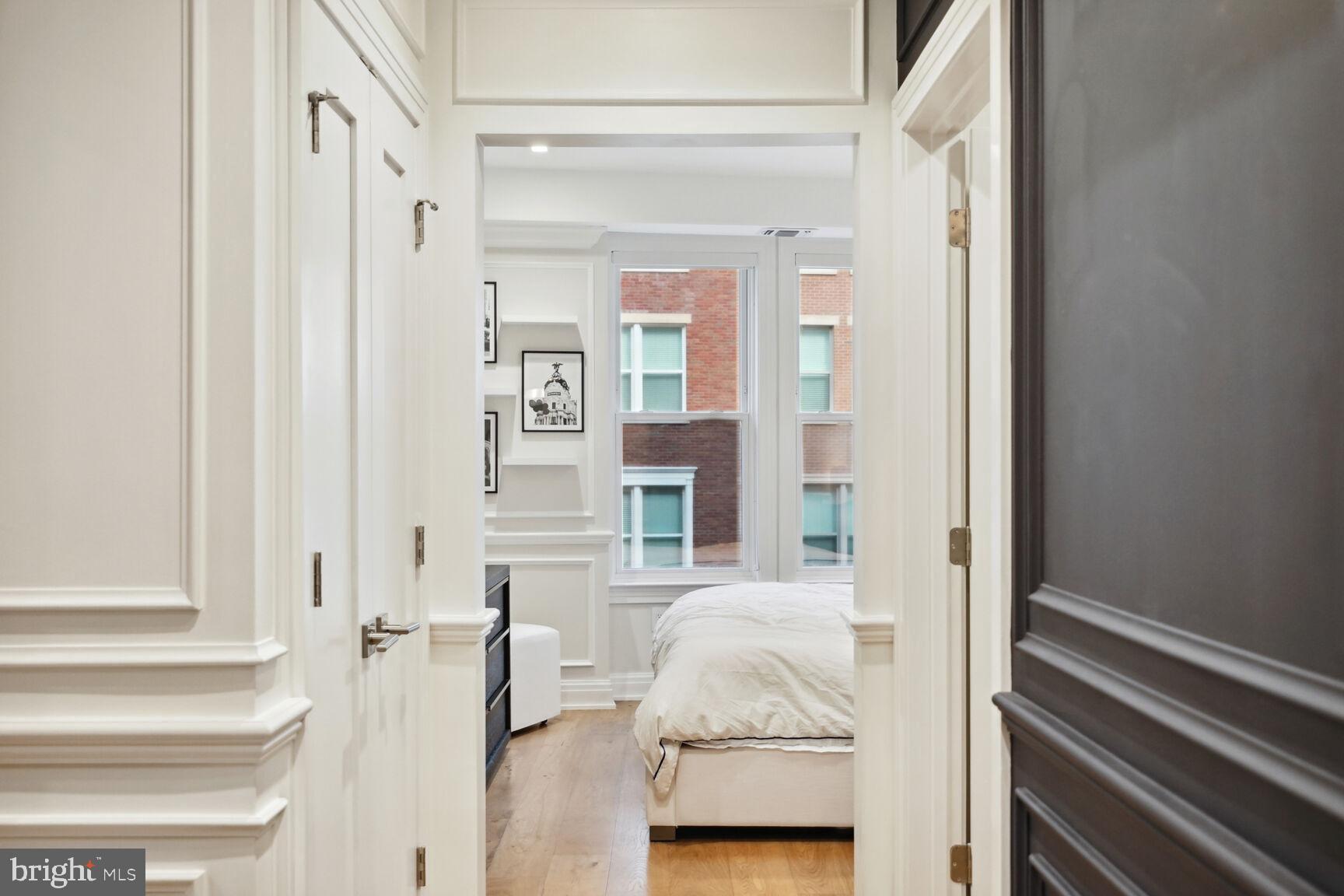 Real estate listing preview #16