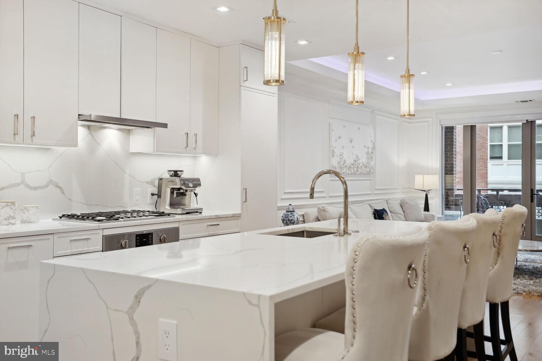 Real estate listing preview #4