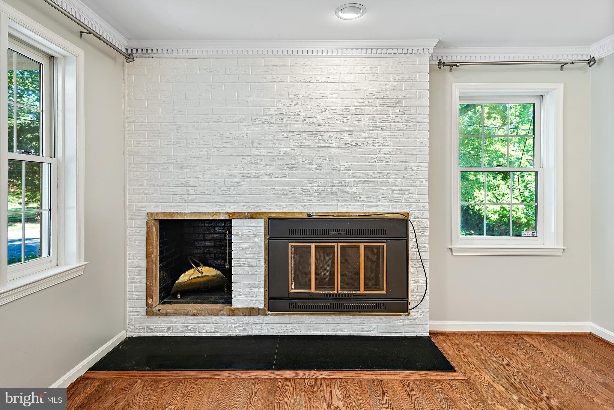 Real estate listing preview #8