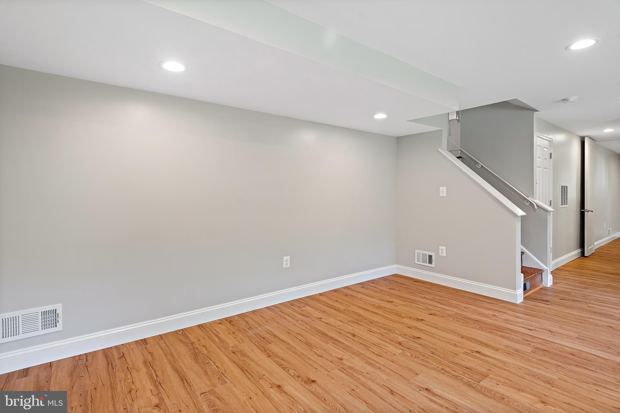 Real estate listing preview #56