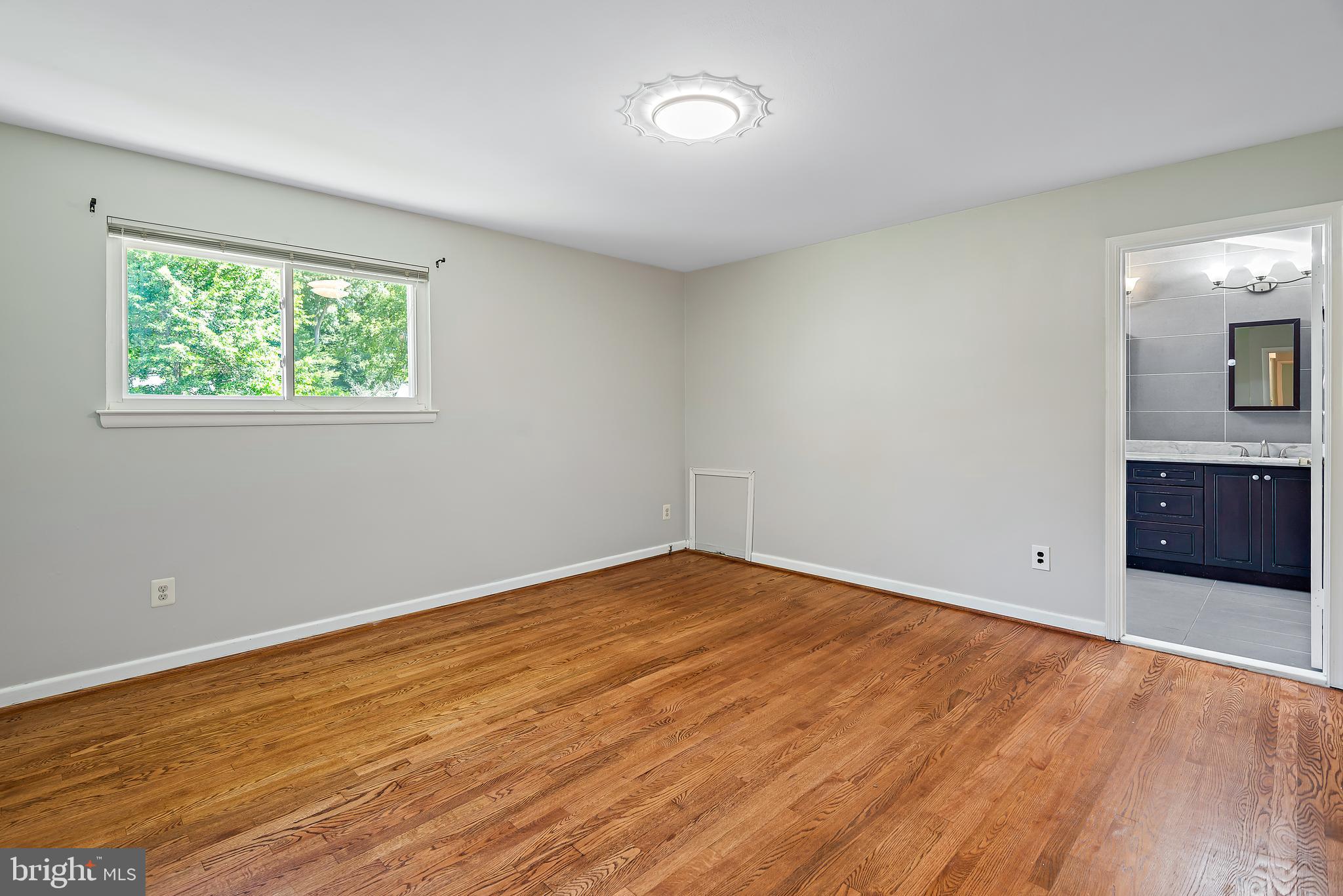 Real estate listing preview #38