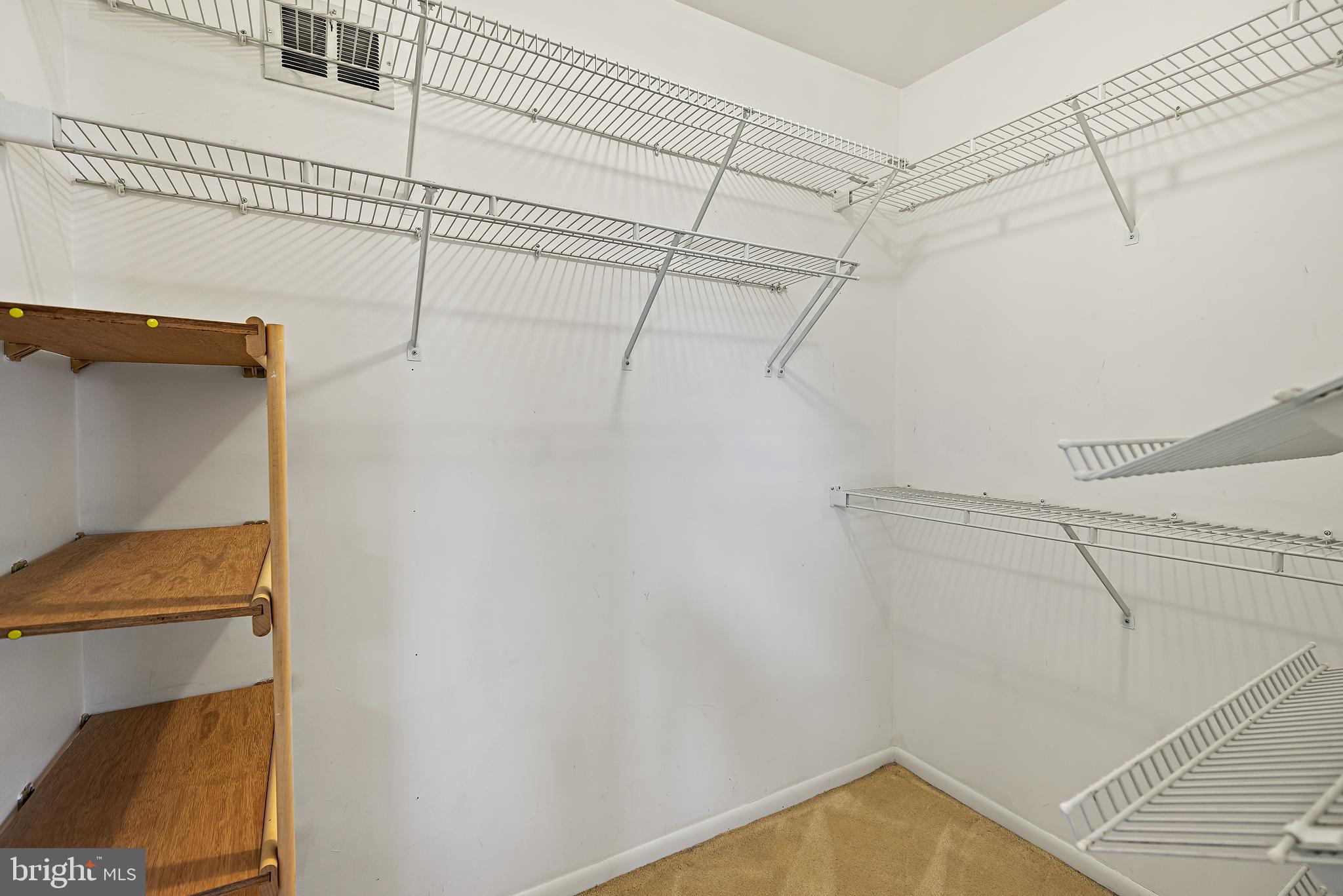 Real estate listing preview #42