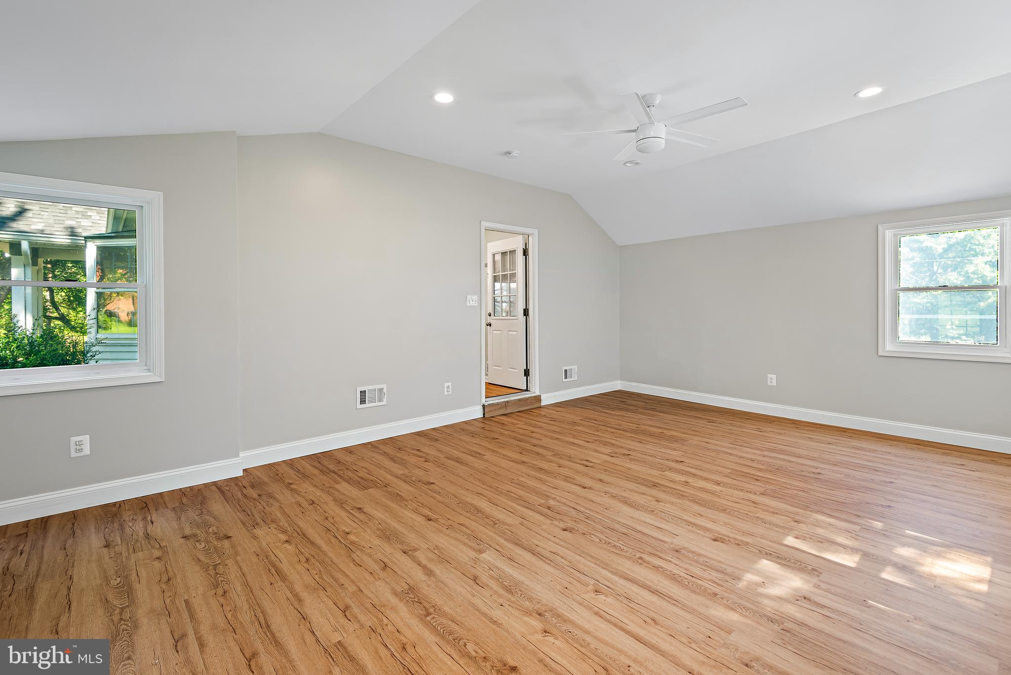 Real estate listing preview #26