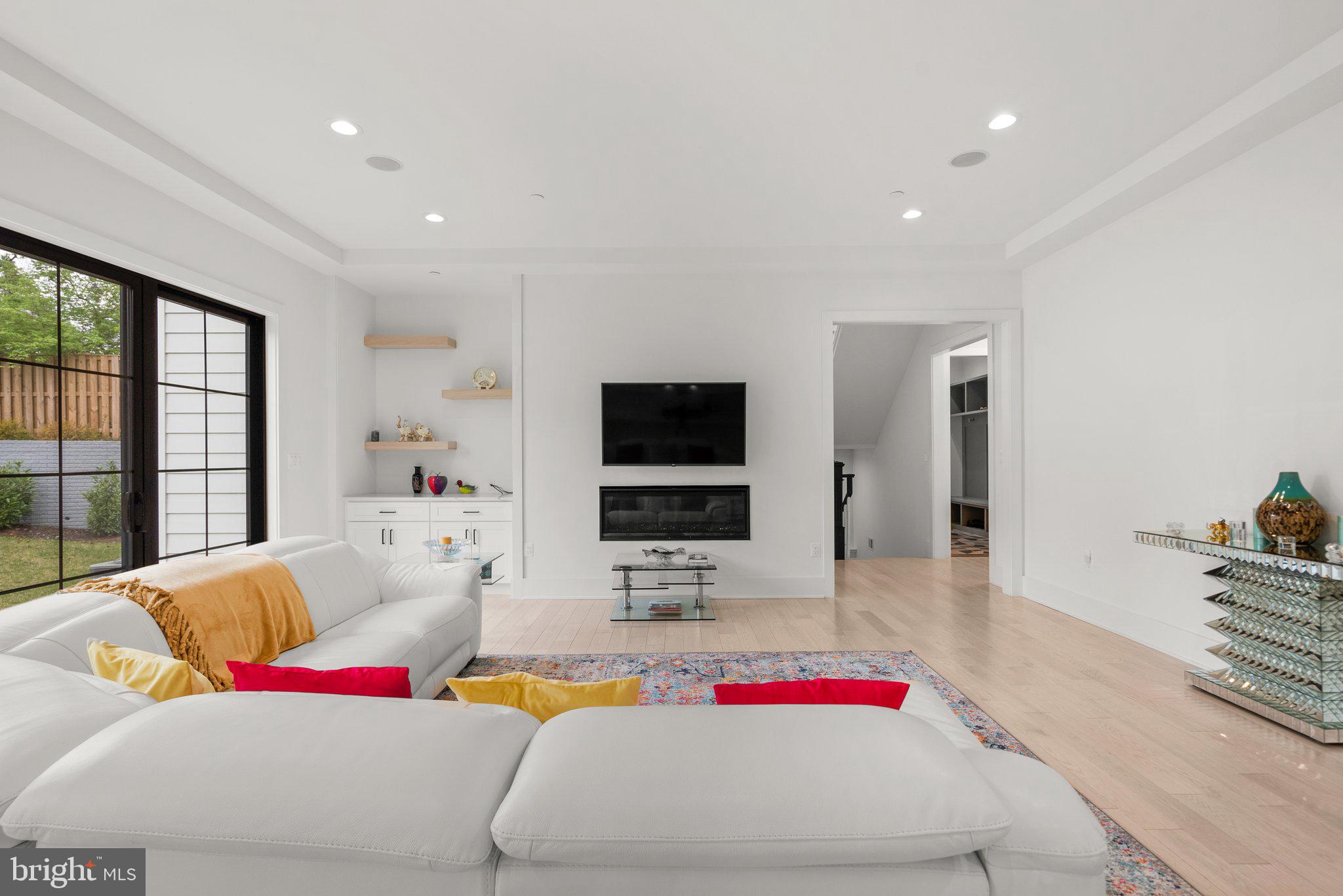 Real estate listing preview #21