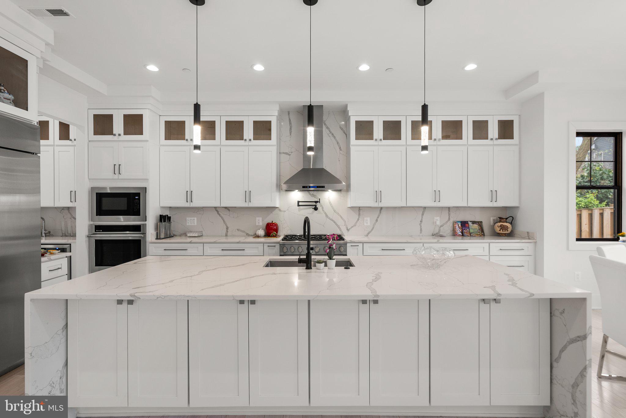 Real estate listing preview #15