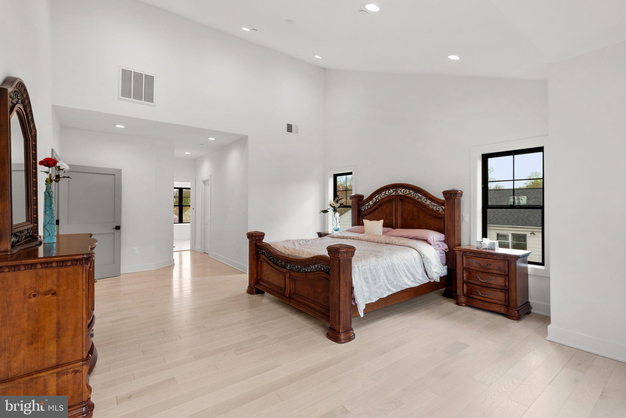 Real estate listing preview #27