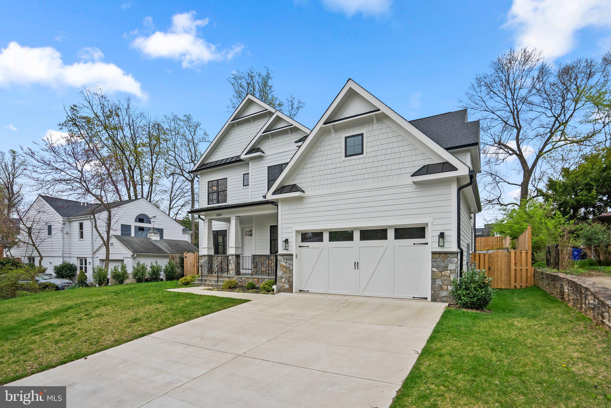 Real estate listing preview #4