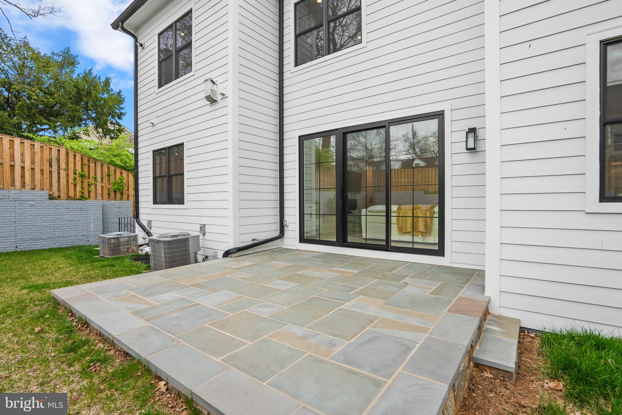 Real estate listing preview #56