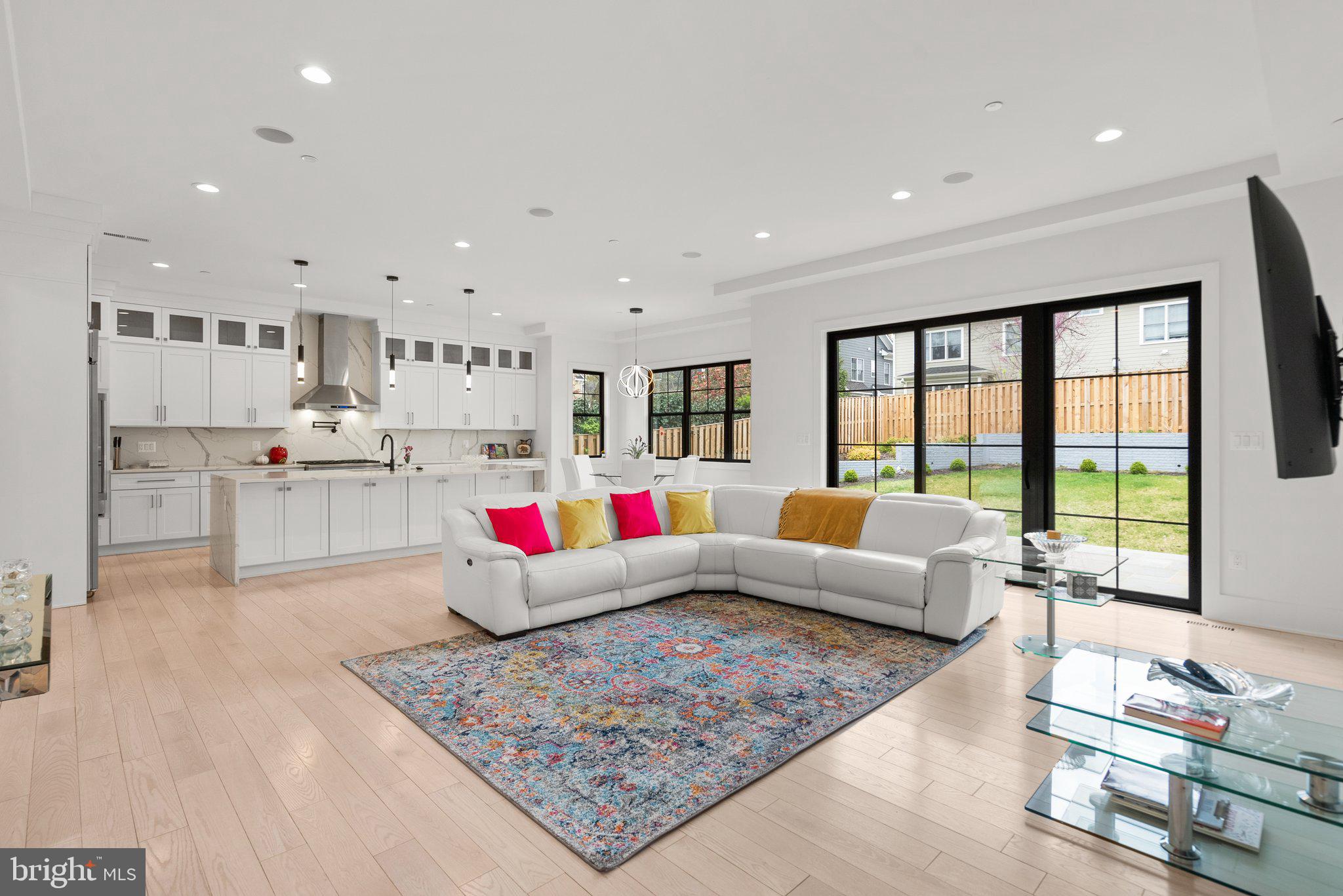 Real estate listing preview #23