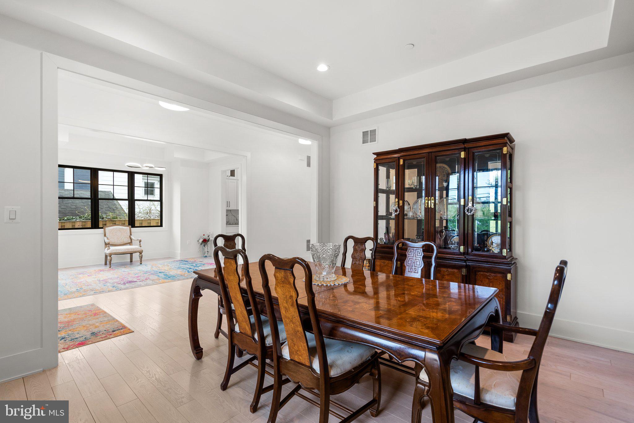 Real estate listing preview #10