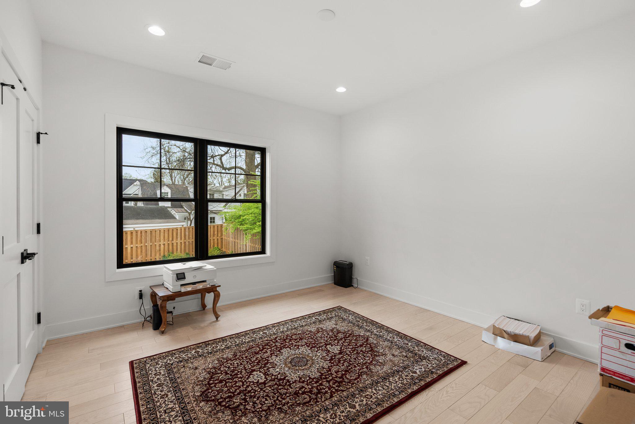 Real estate listing preview #40