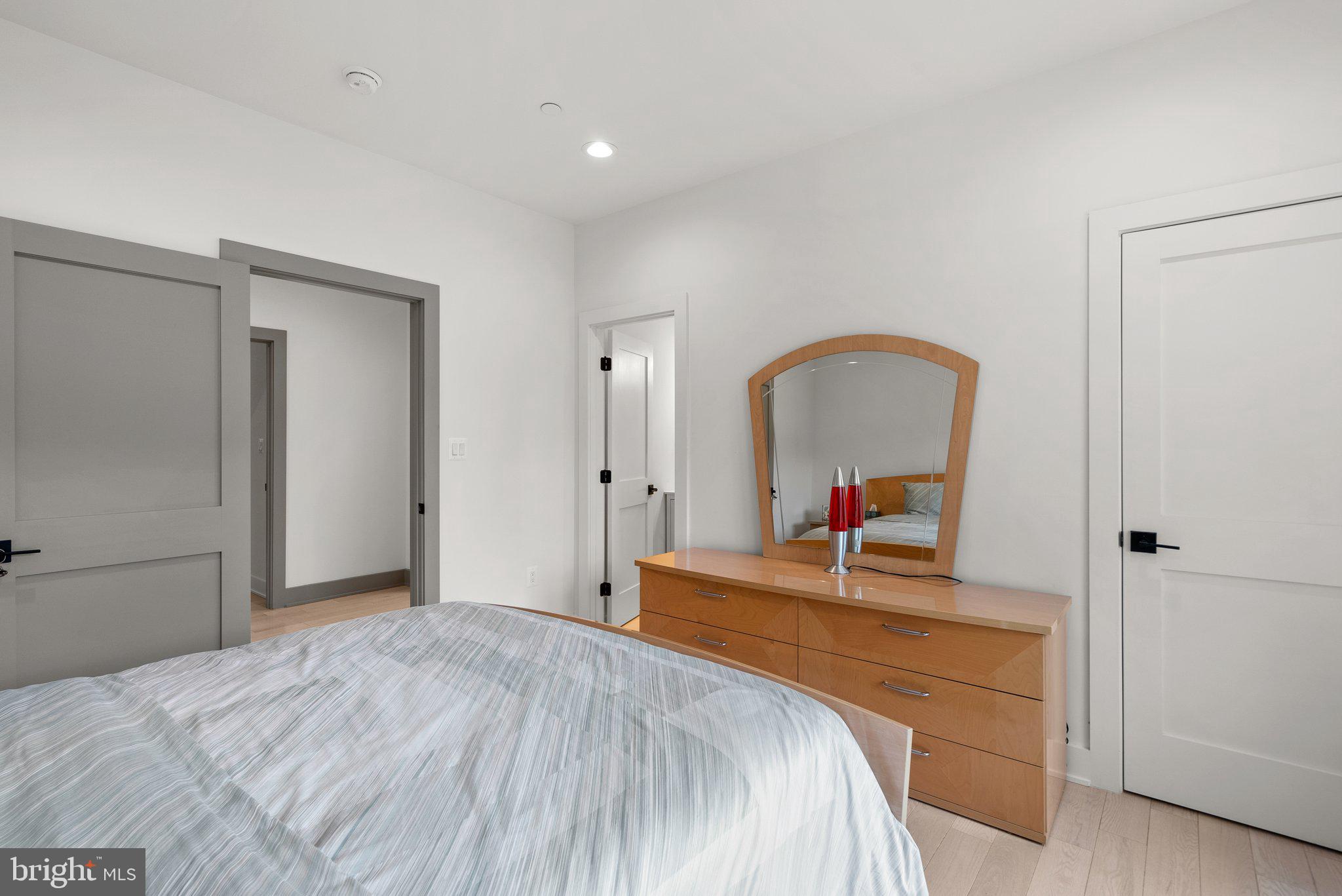 Real estate listing preview #37