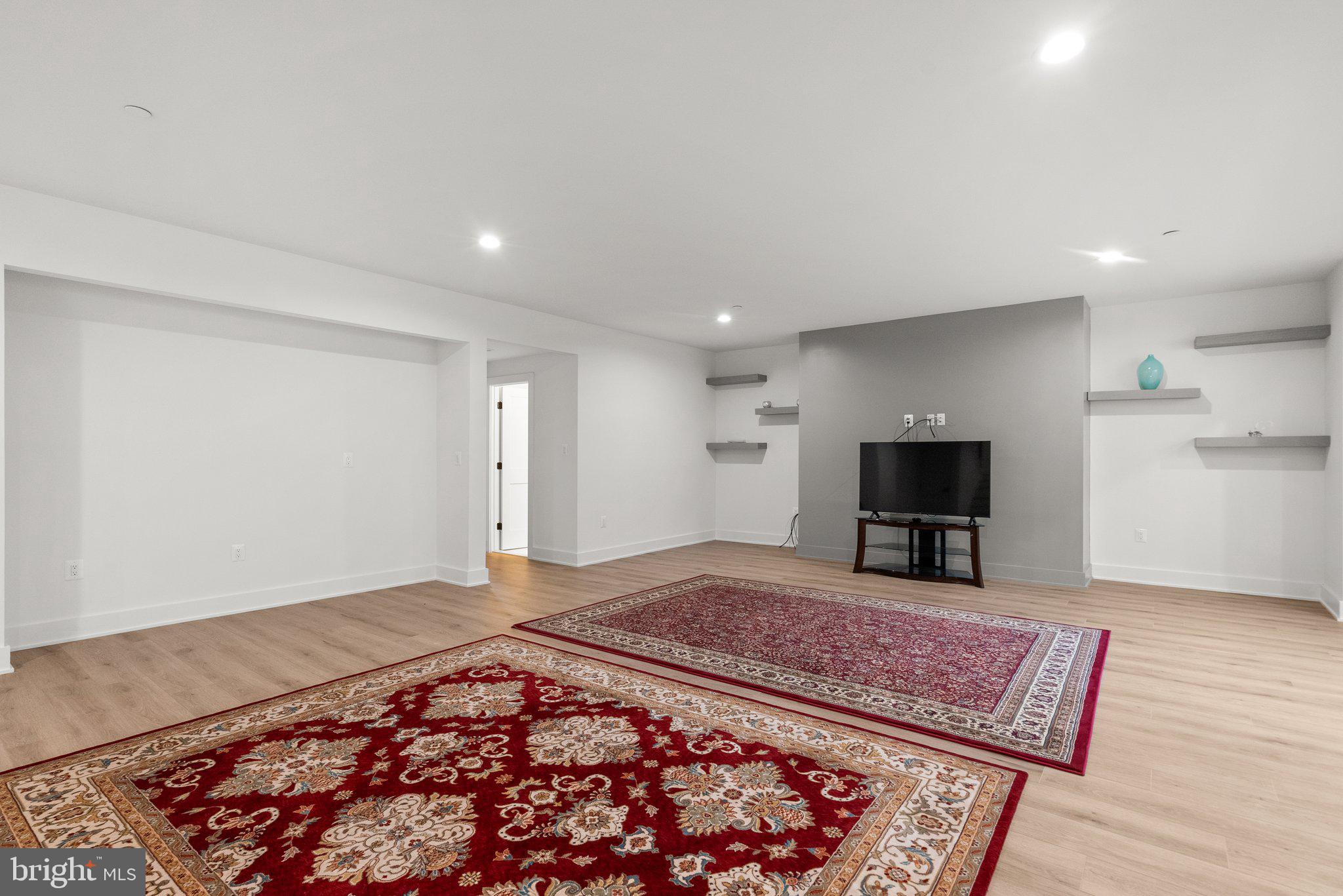 Real estate listing preview #47