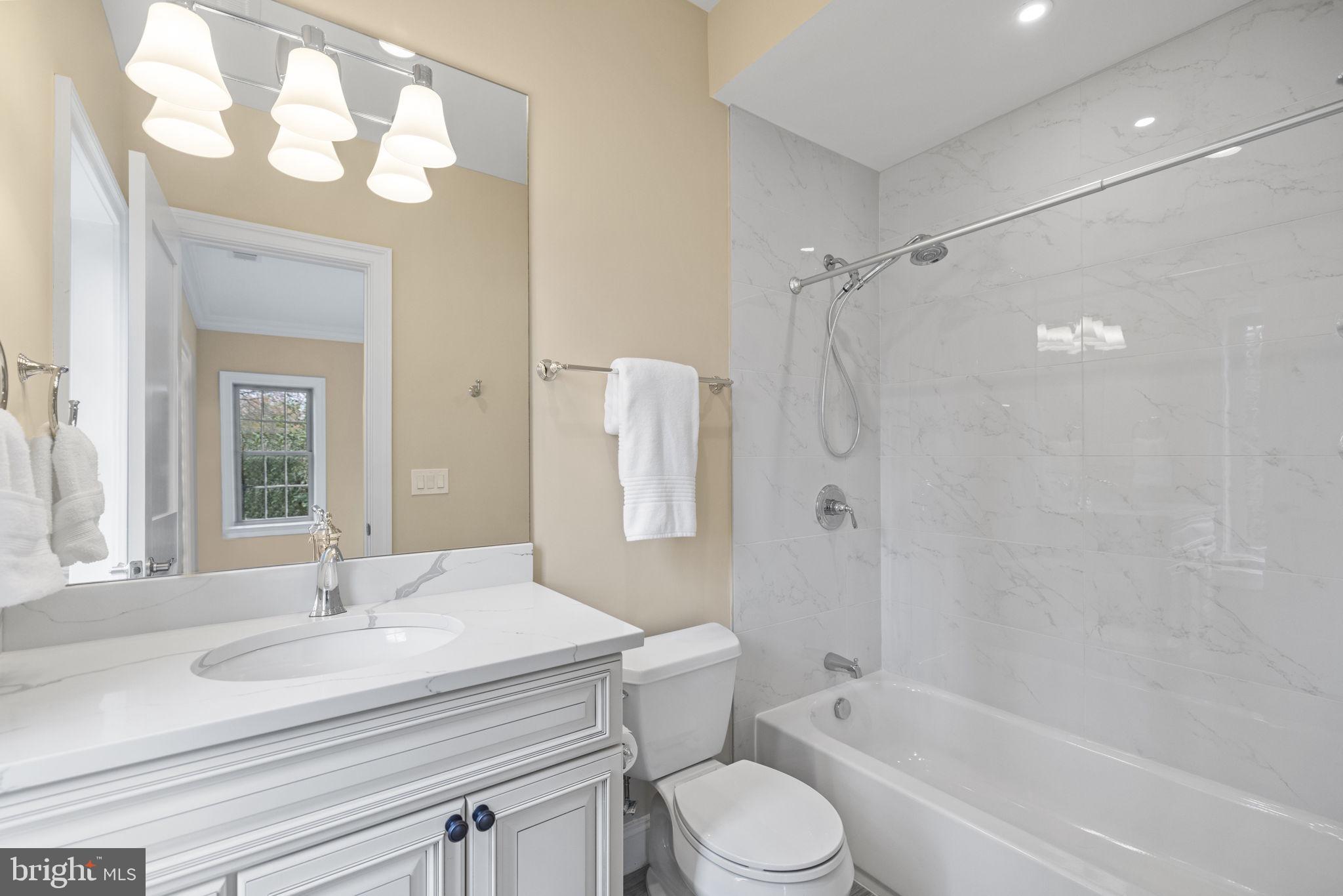 Real estate listing preview #40