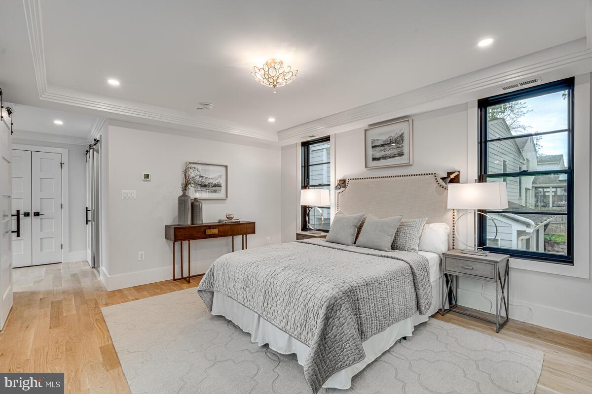 Real estate listing preview #17