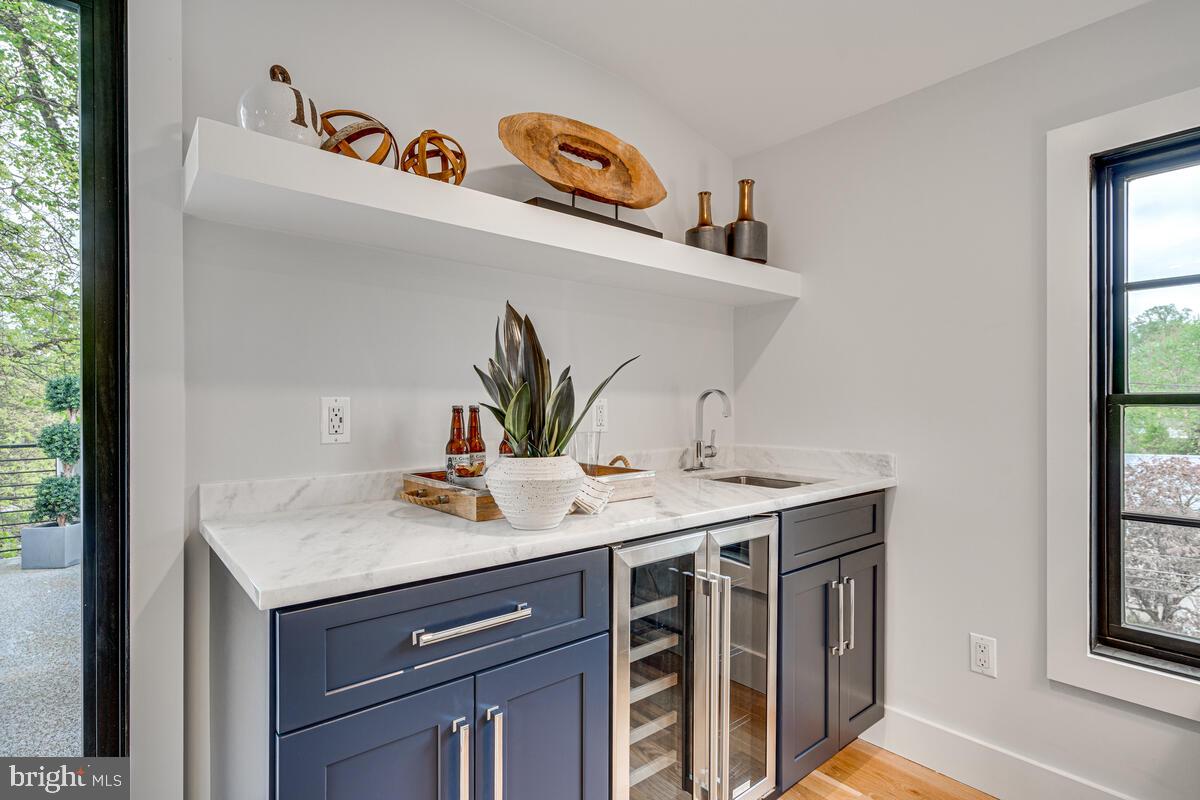 Real estate listing preview #32