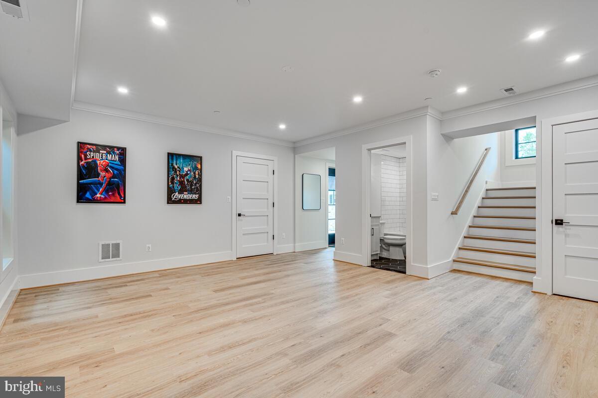 Real estate listing preview #37