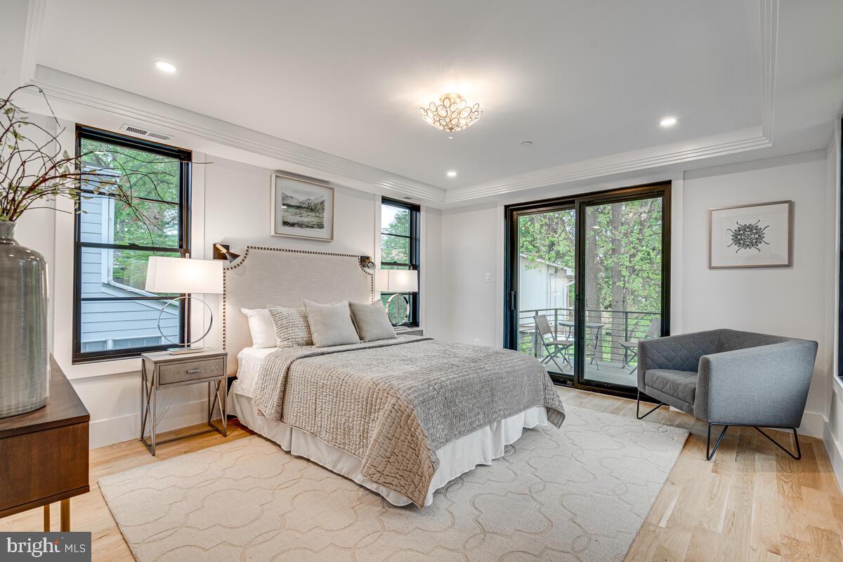 Real estate listing preview #16