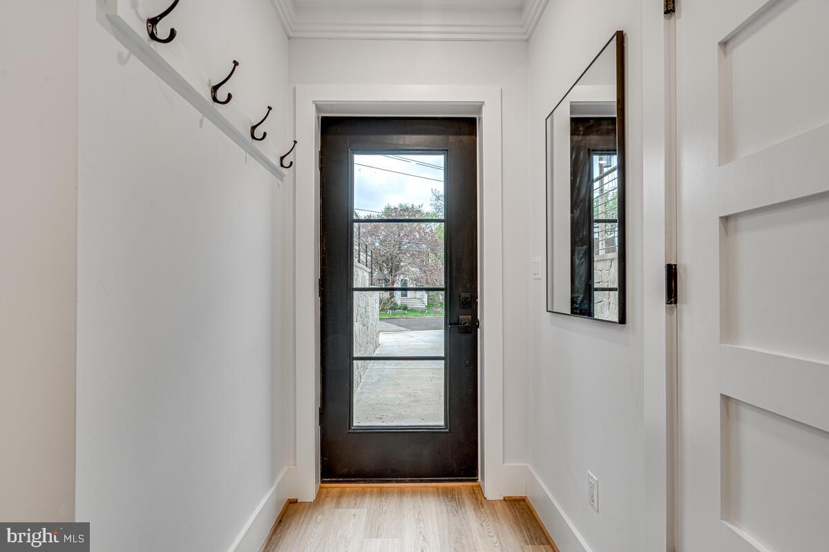 Real estate listing preview #42