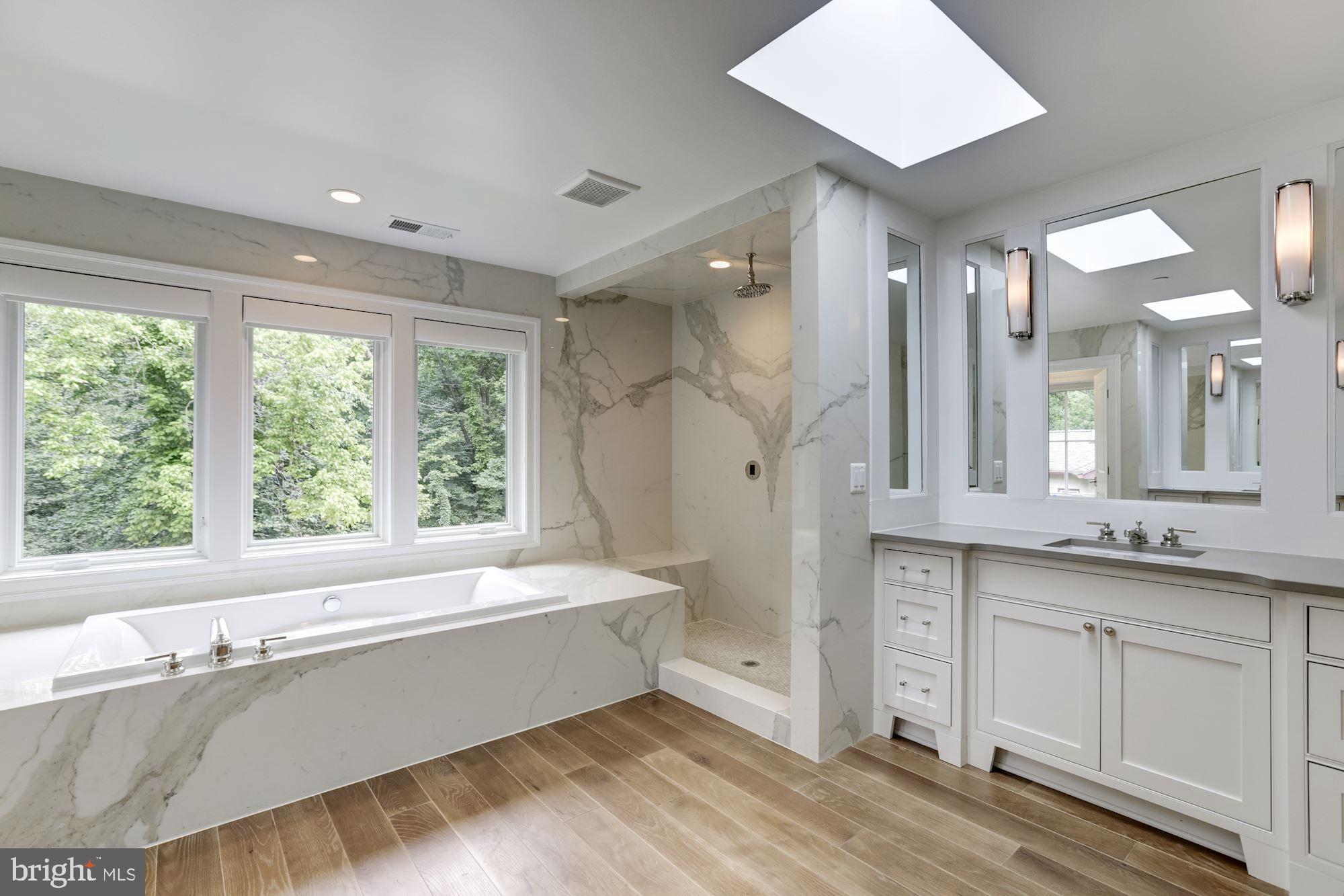 Real estate listing preview #128