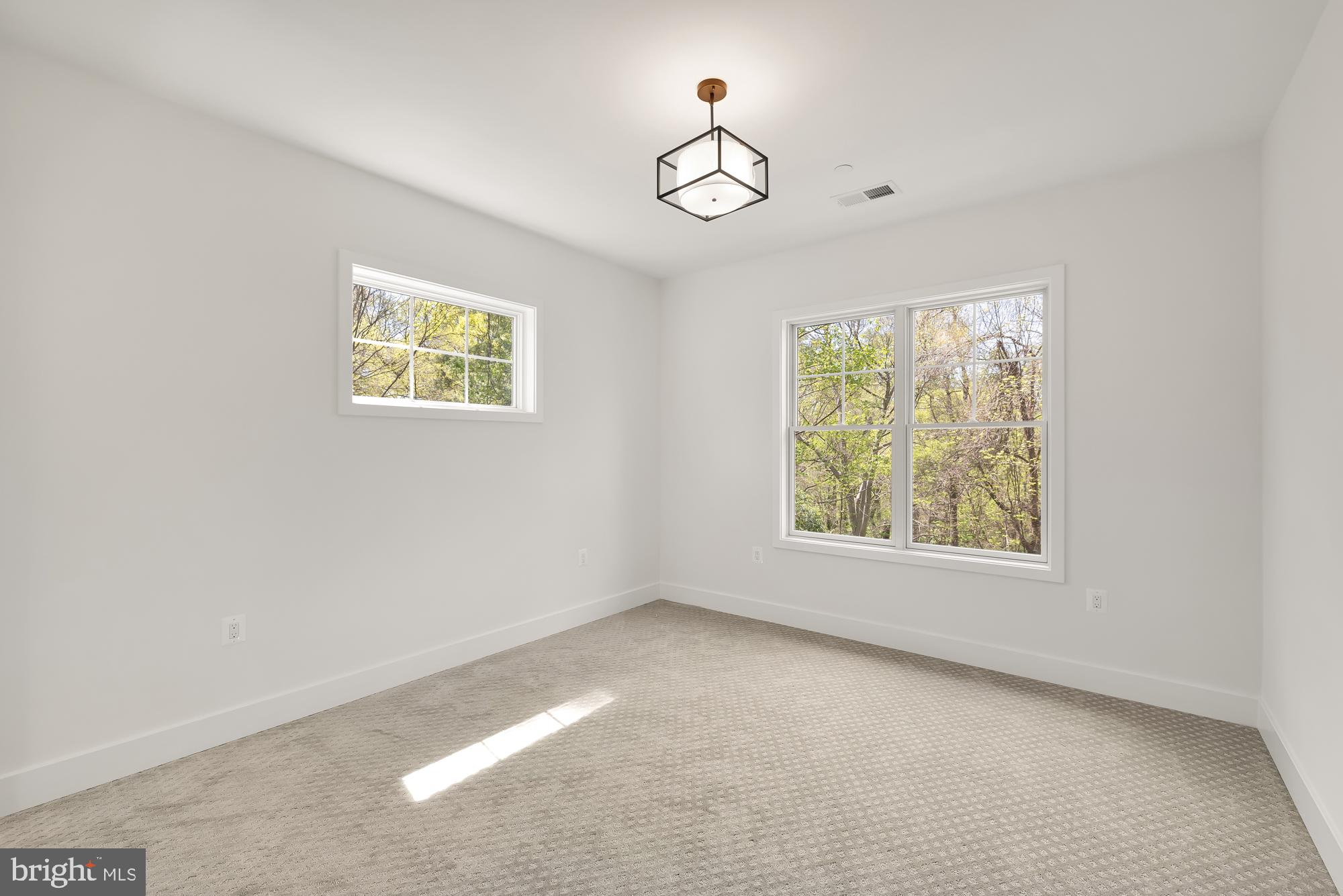 Real estate listing preview #39