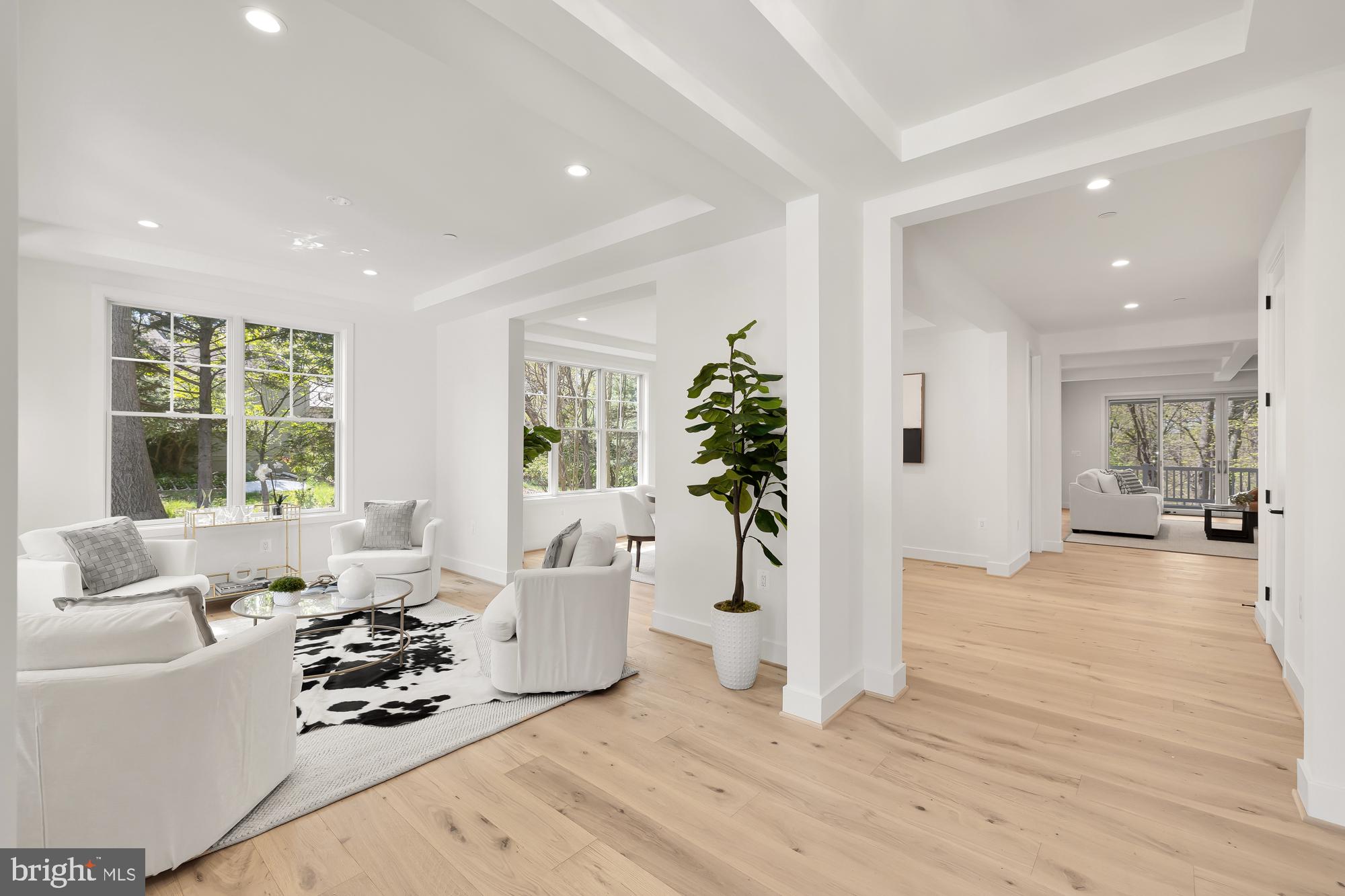 Real estate listing preview #3