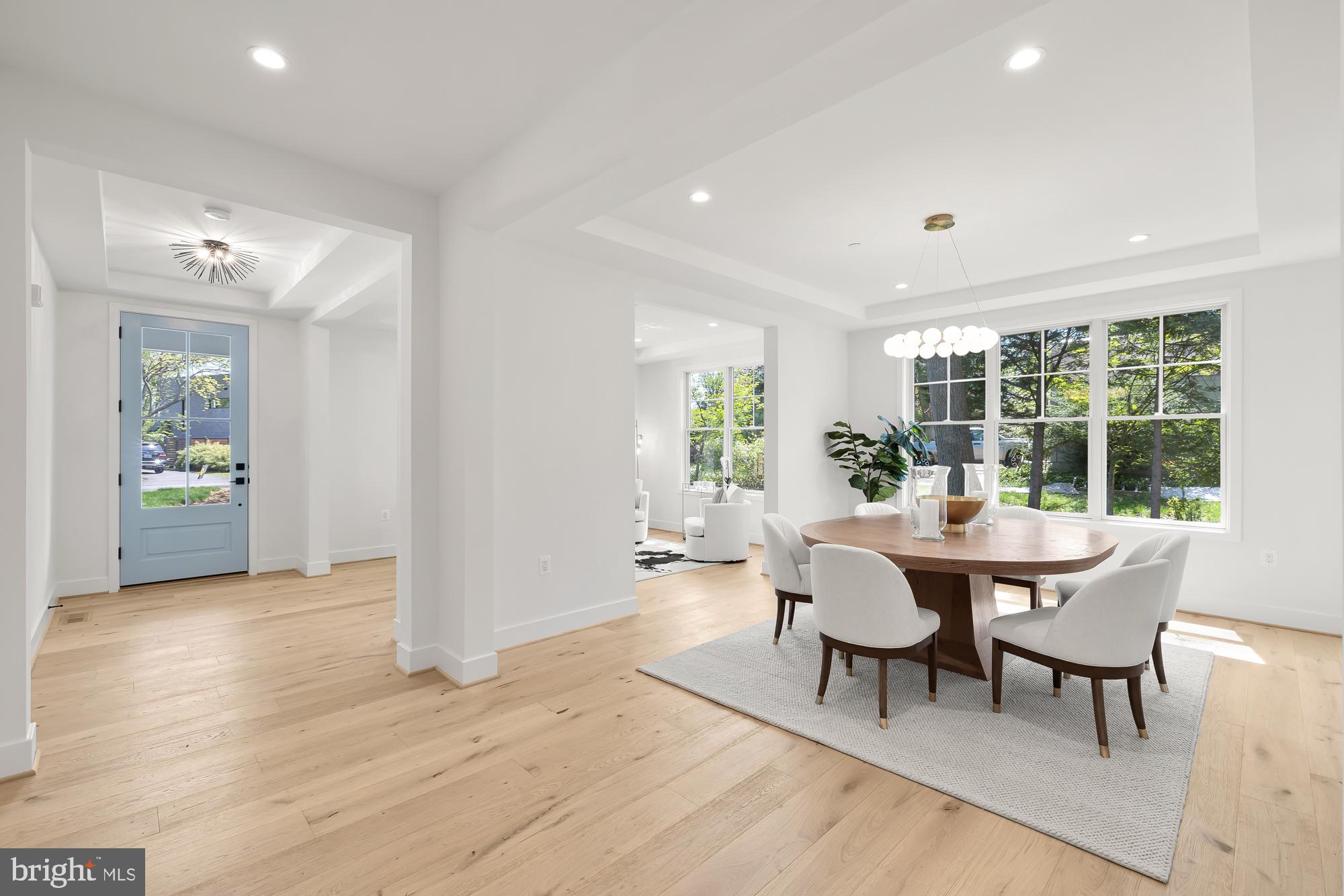 Real estate listing preview #6