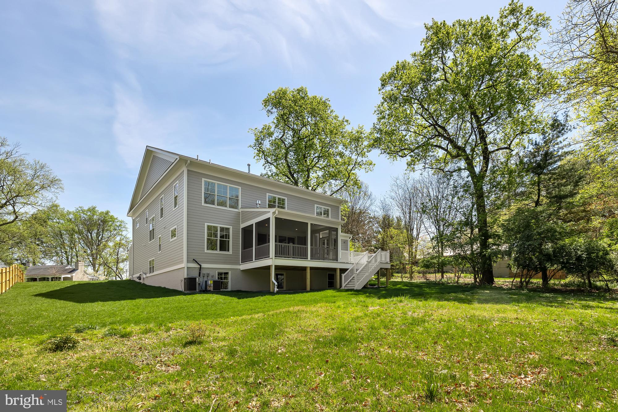 Real estate listing preview #23