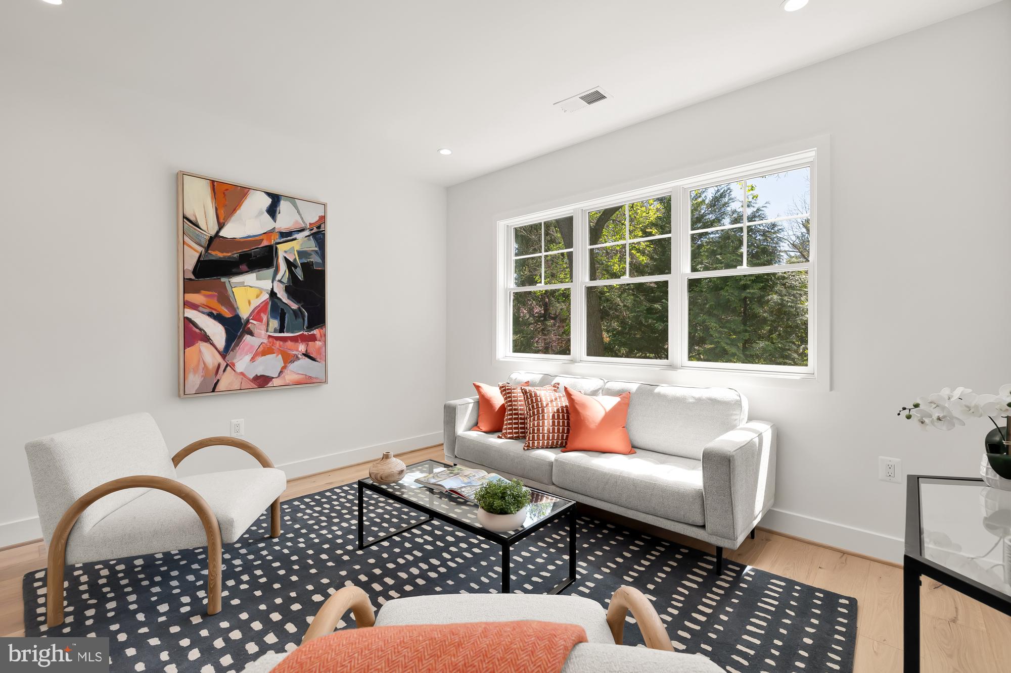 Real estate listing preview #33