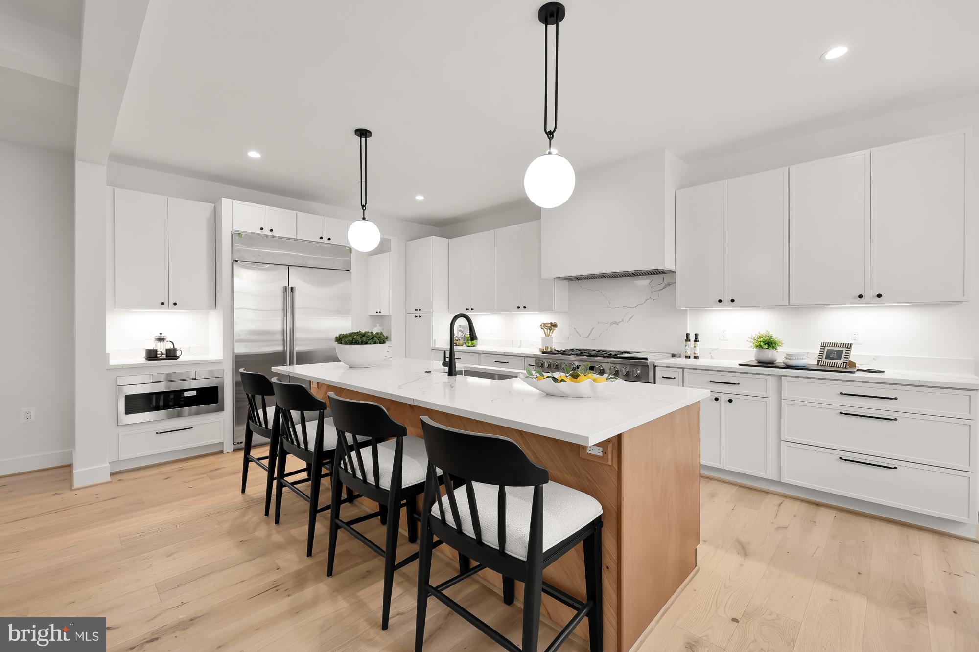 Real estate listing preview #9