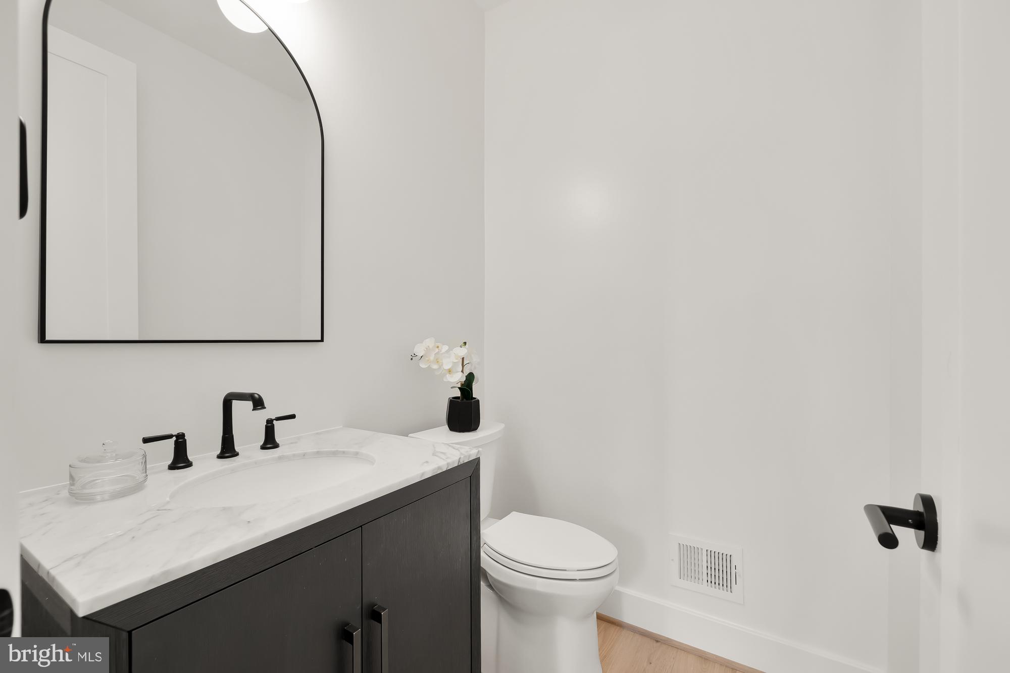 Real estate listing preview #47