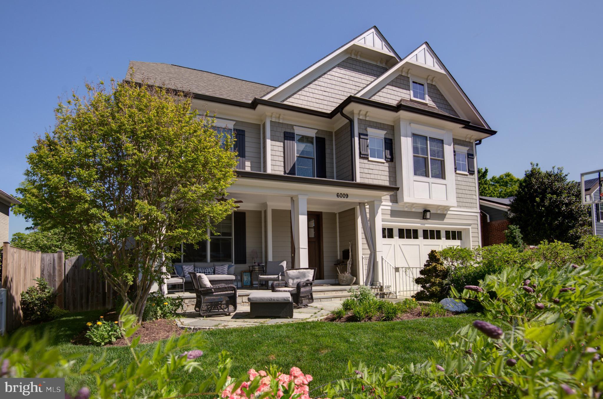 Real estate listing preview #2