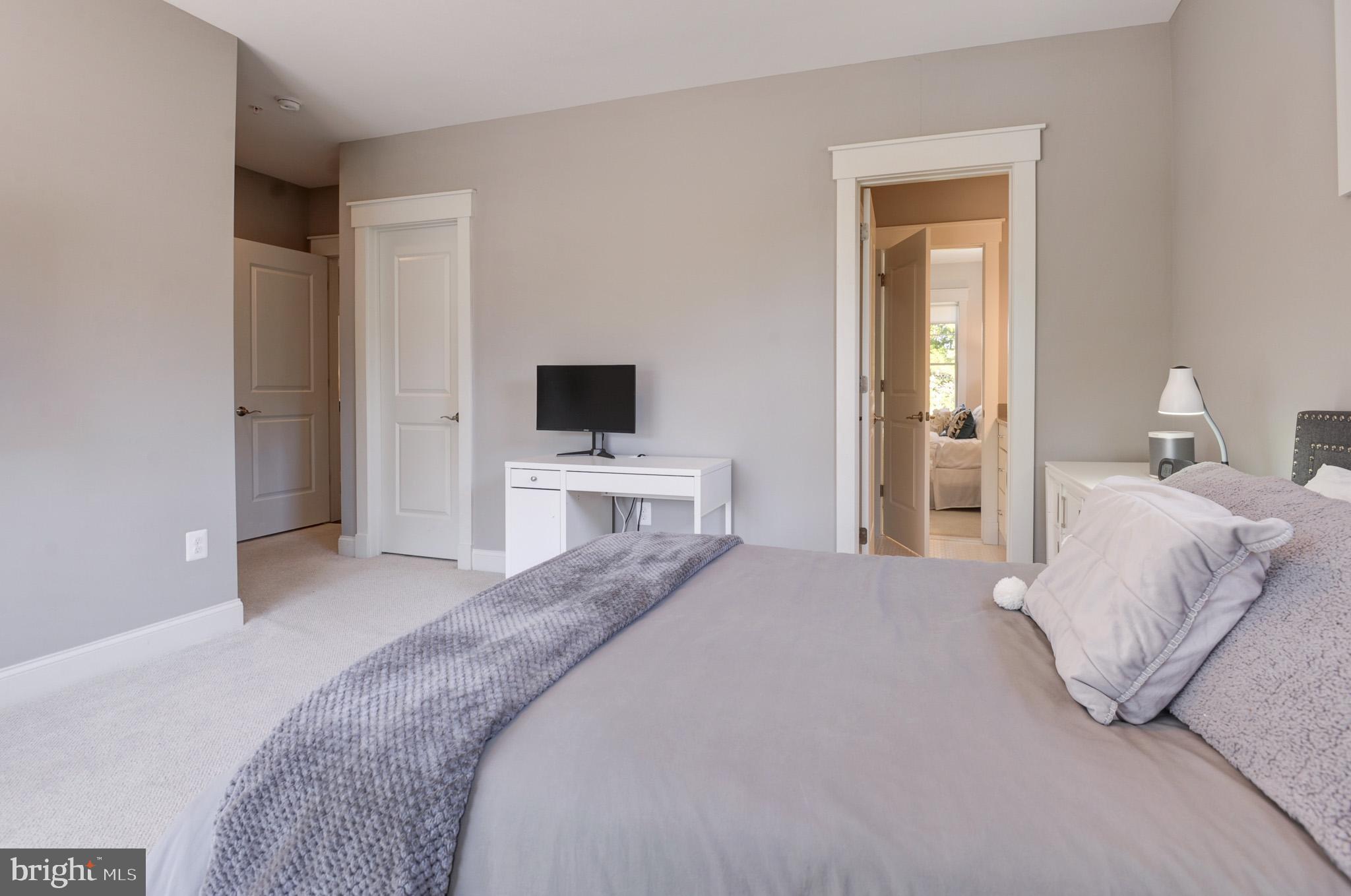 Real estate listing preview #38