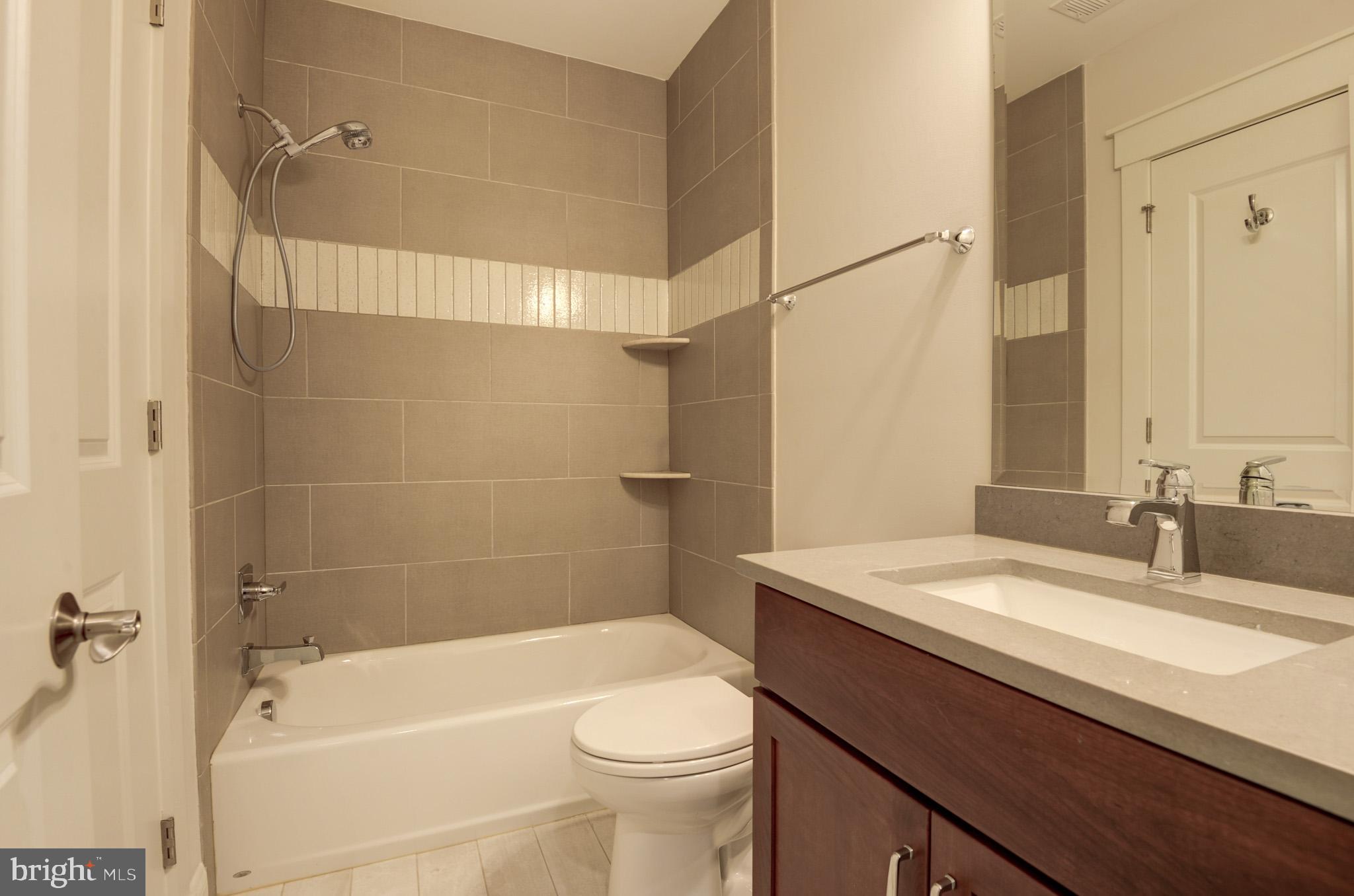 Real estate listing preview #52