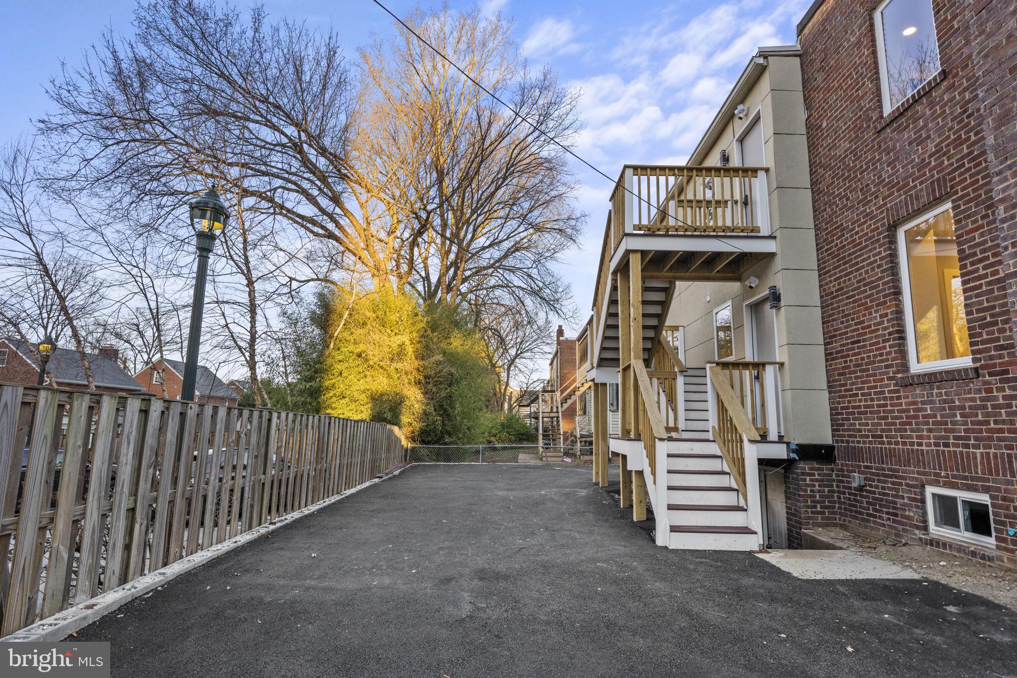 Real estate listing preview #11