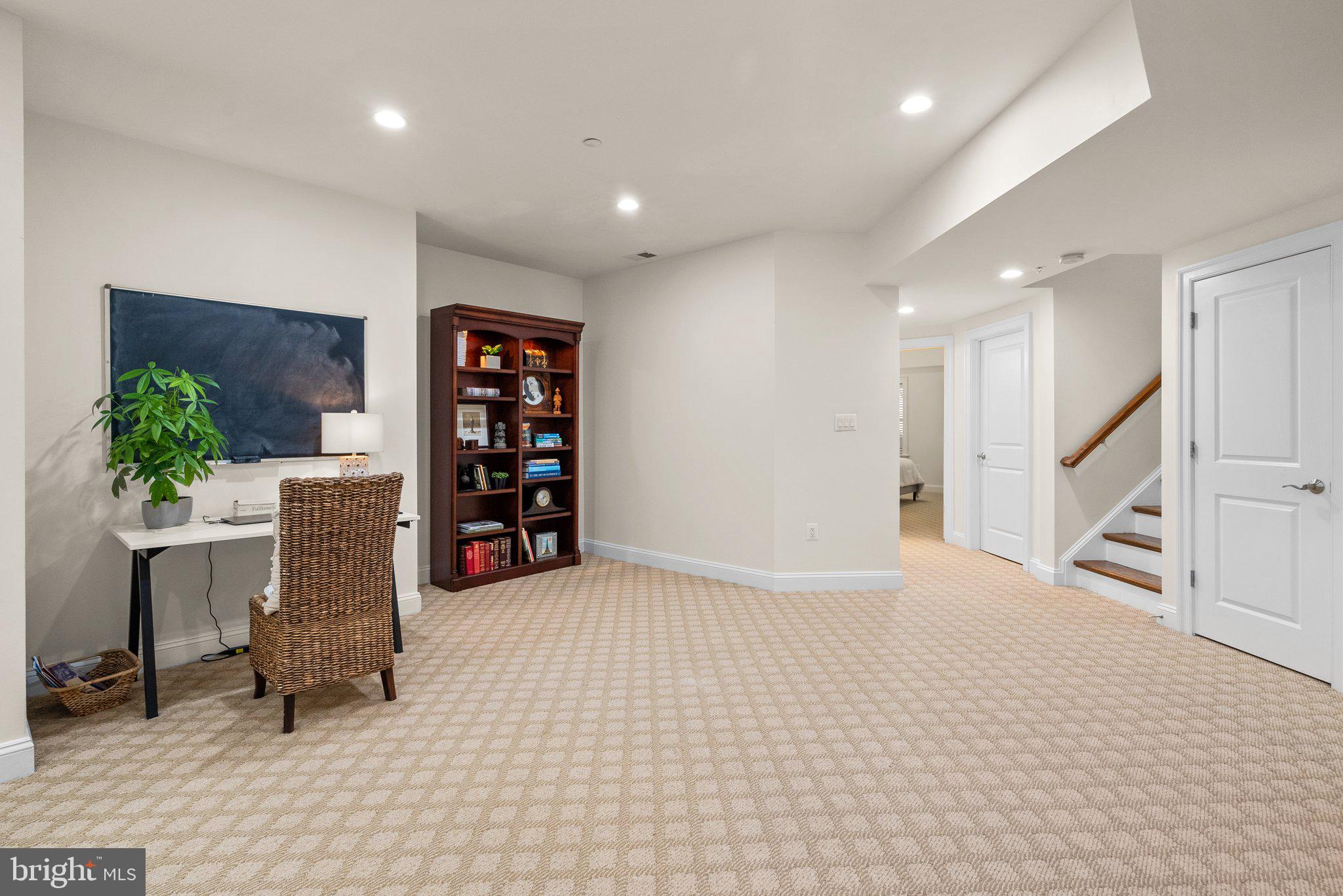 Real estate listing preview #56