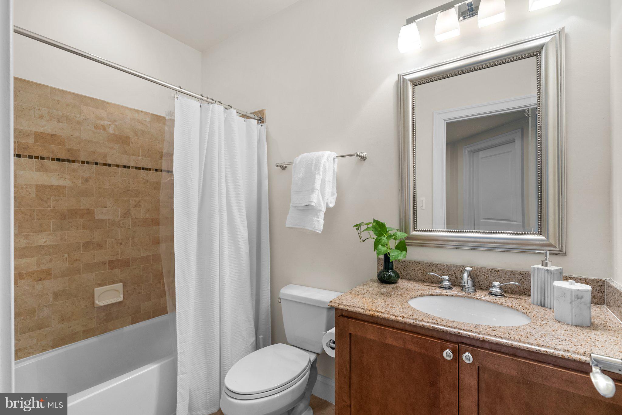 Real estate listing preview #48