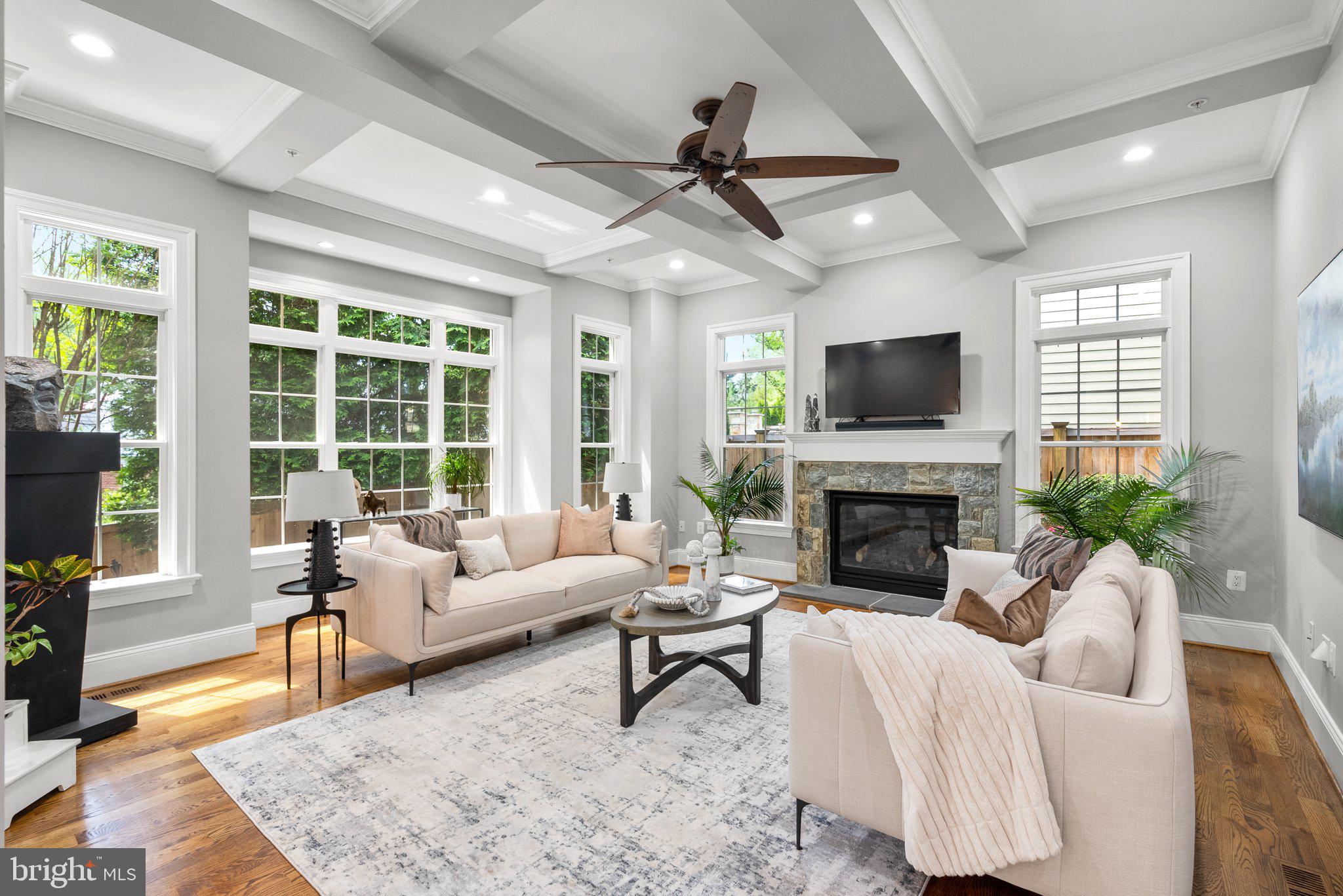 Real estate listing preview #3