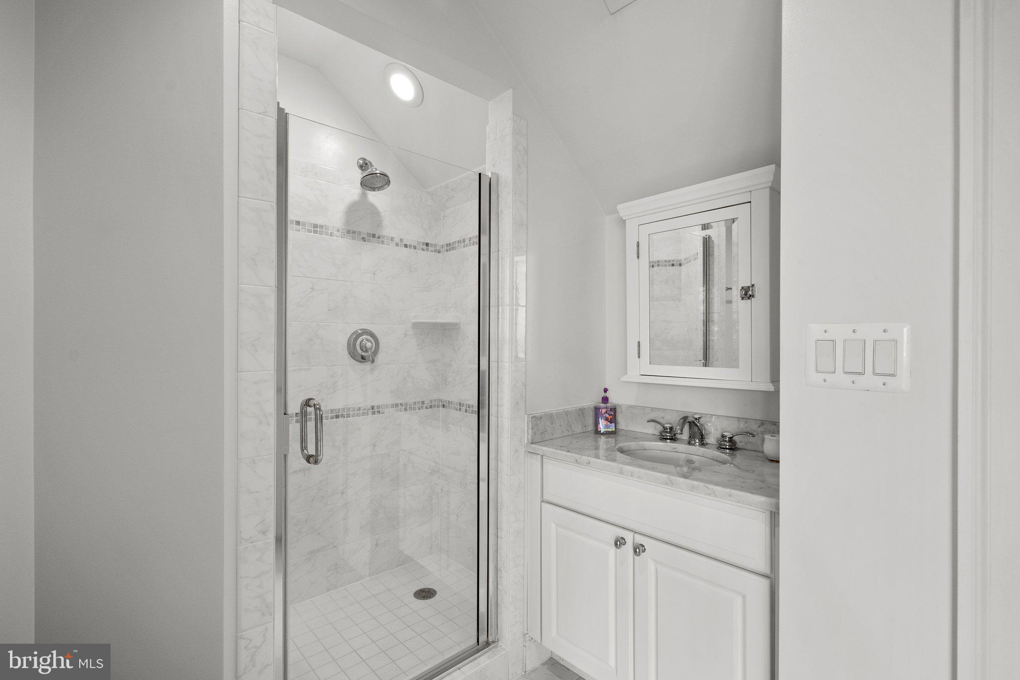 Real estate listing preview #37