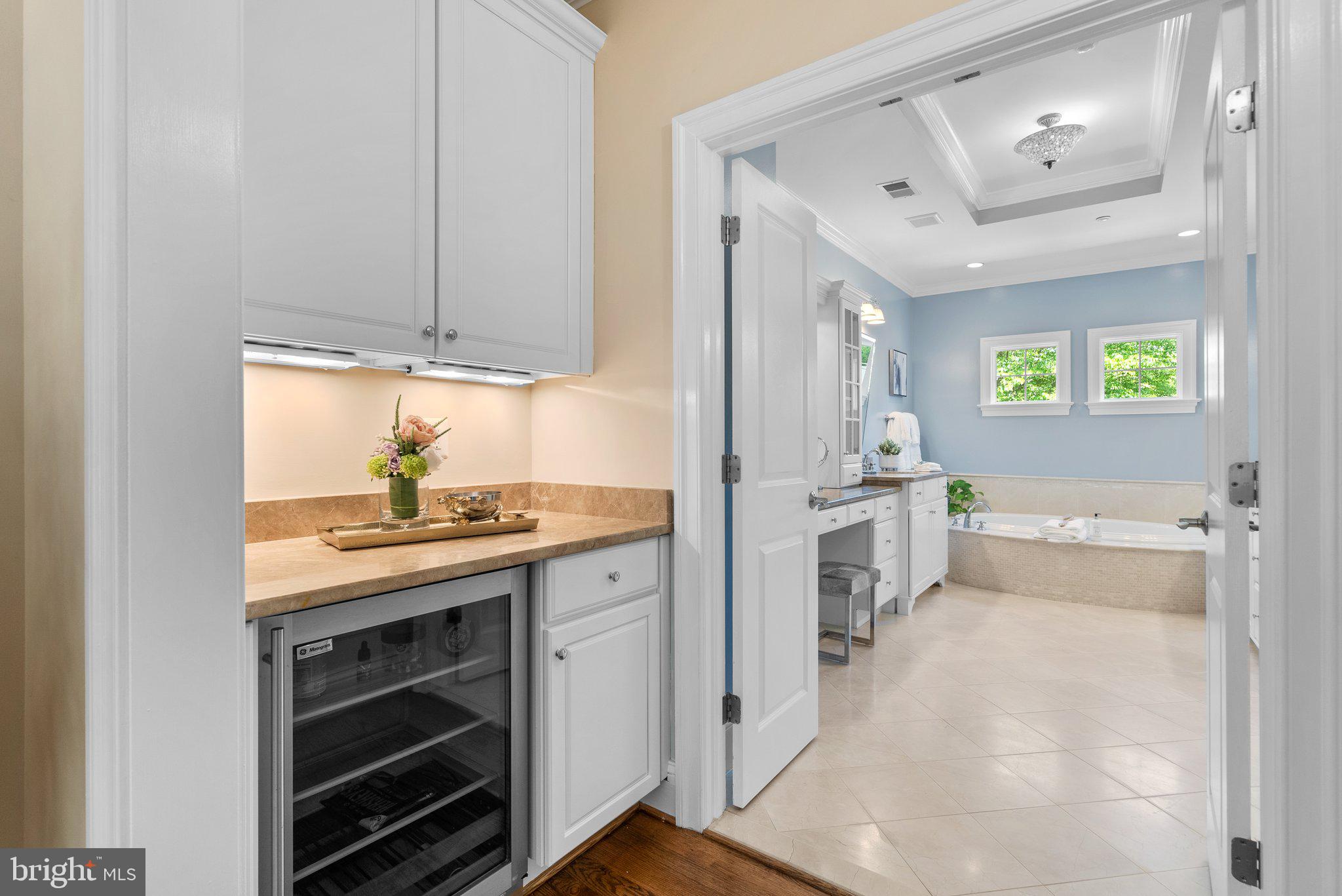 Real estate listing preview #18