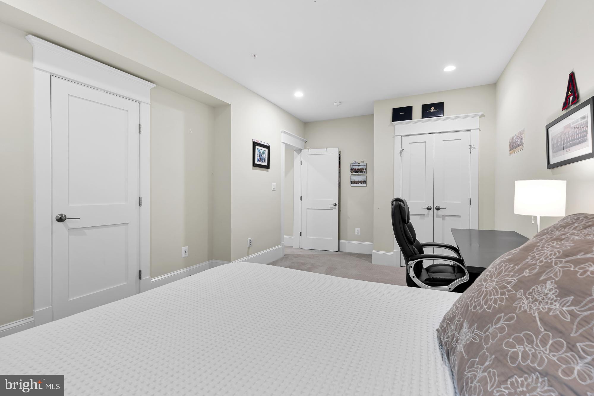 Real estate listing preview #53