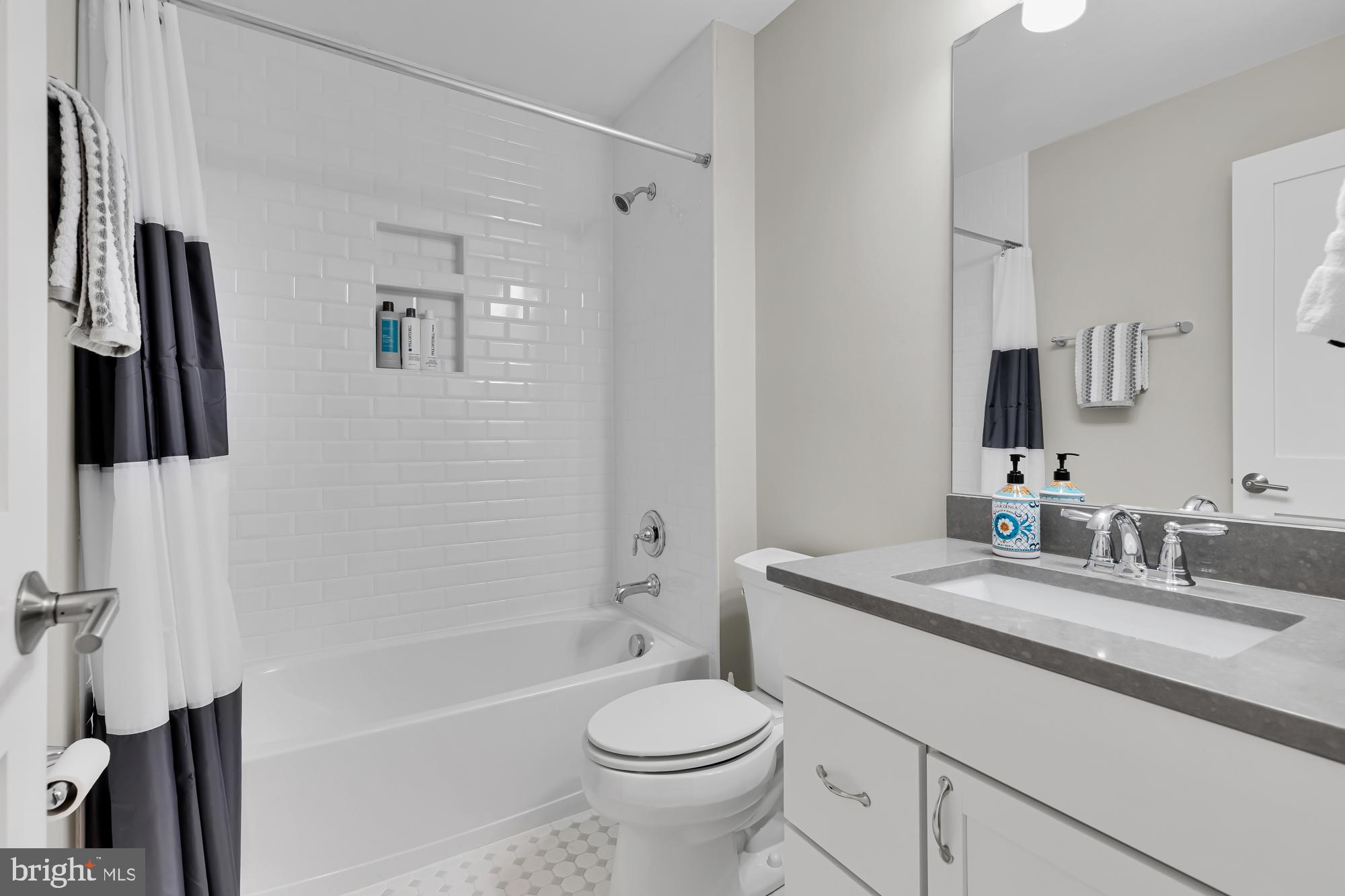 Real estate listing preview #49