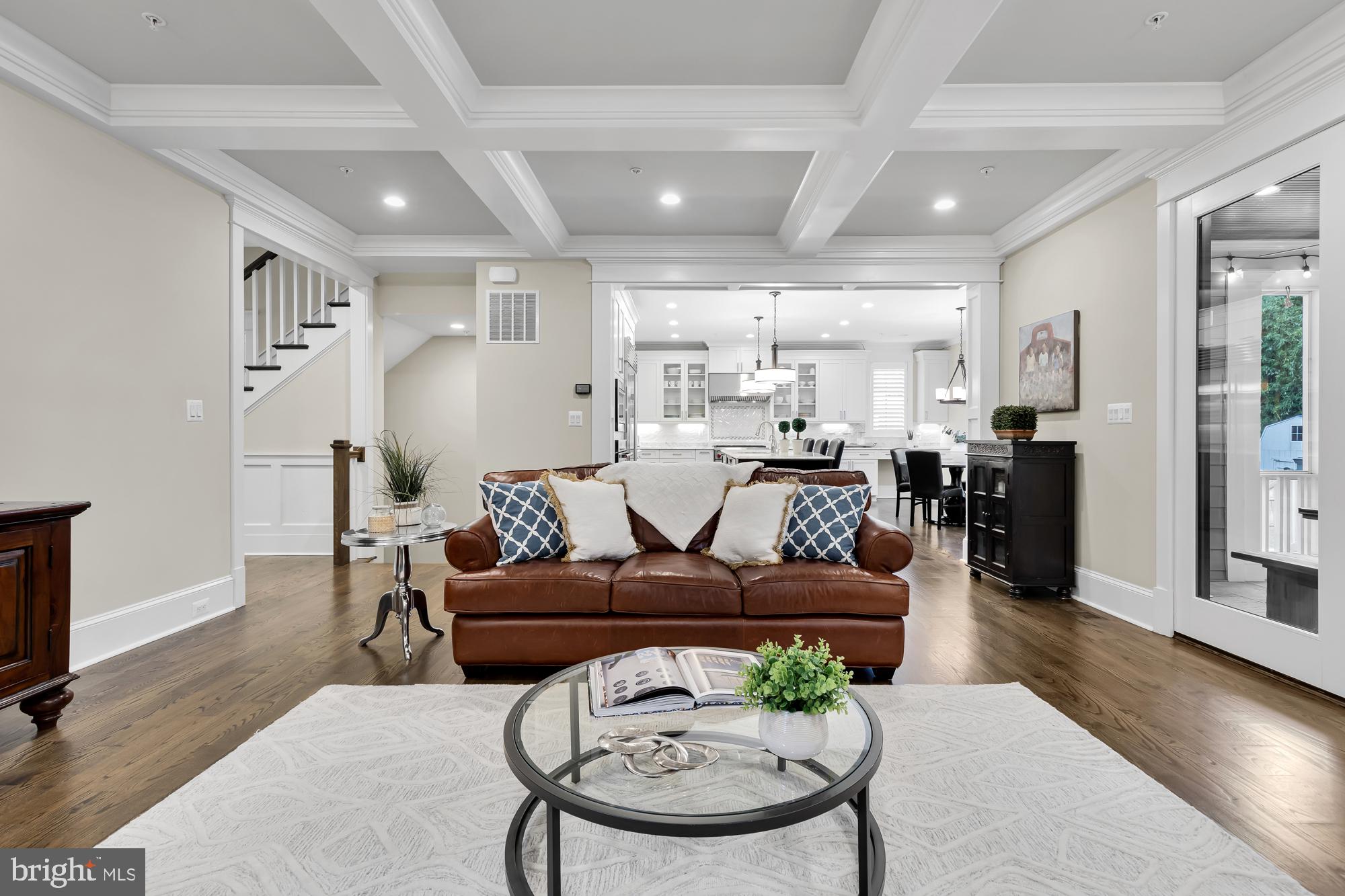 Real estate listing preview #24