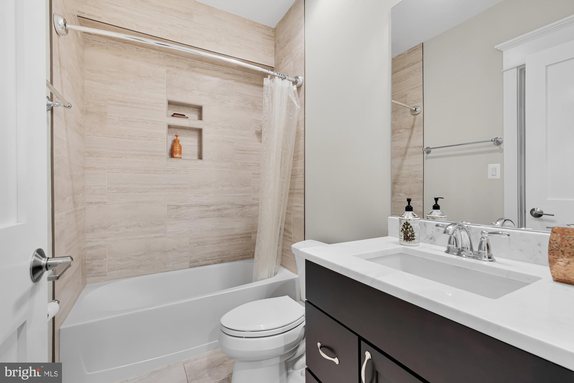 Real estate listing preview #54