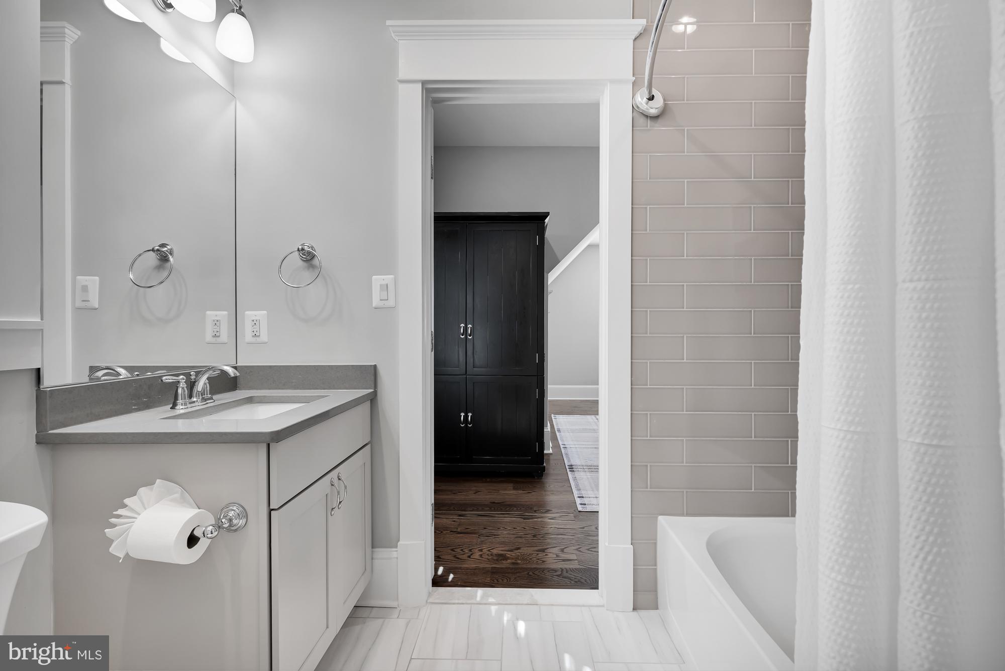 Real estate listing preview #43