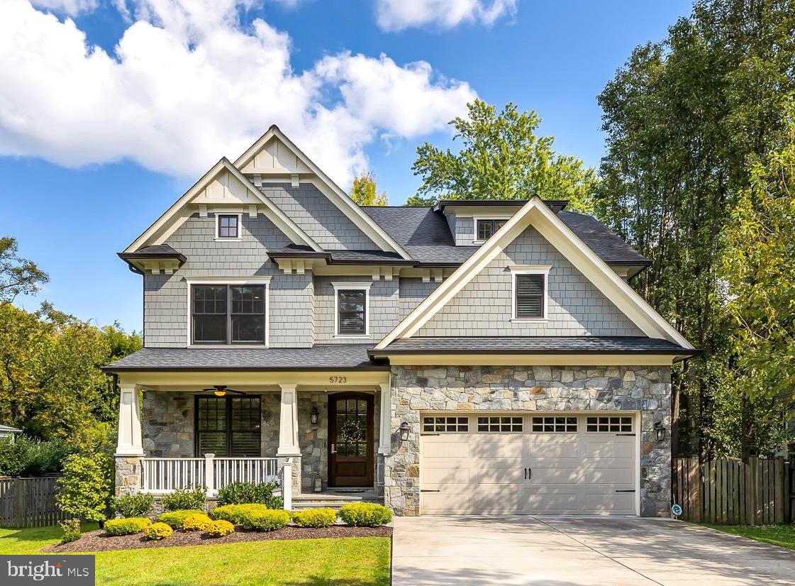 Real estate listing preview #3