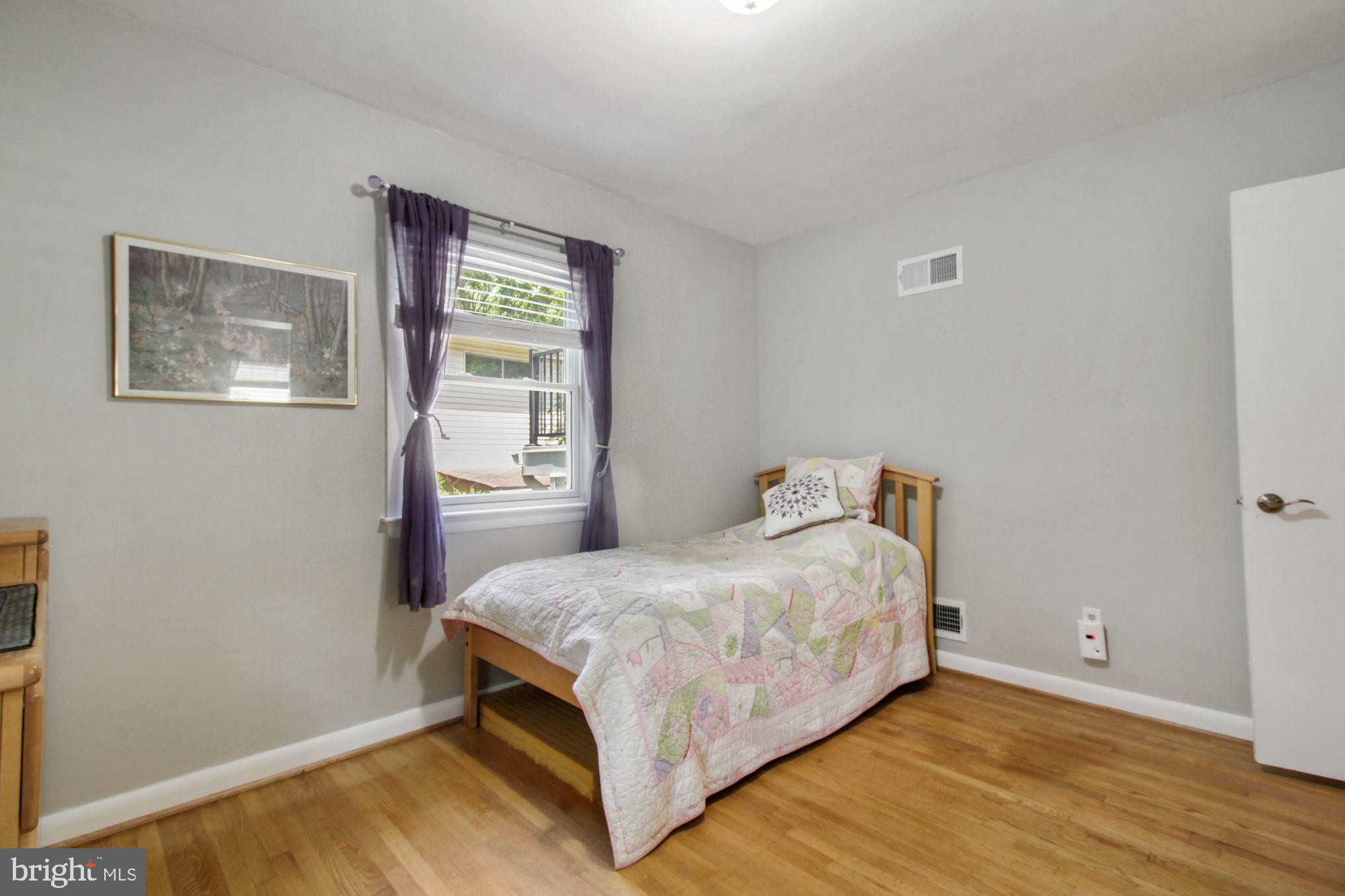 Real estate listing preview #23